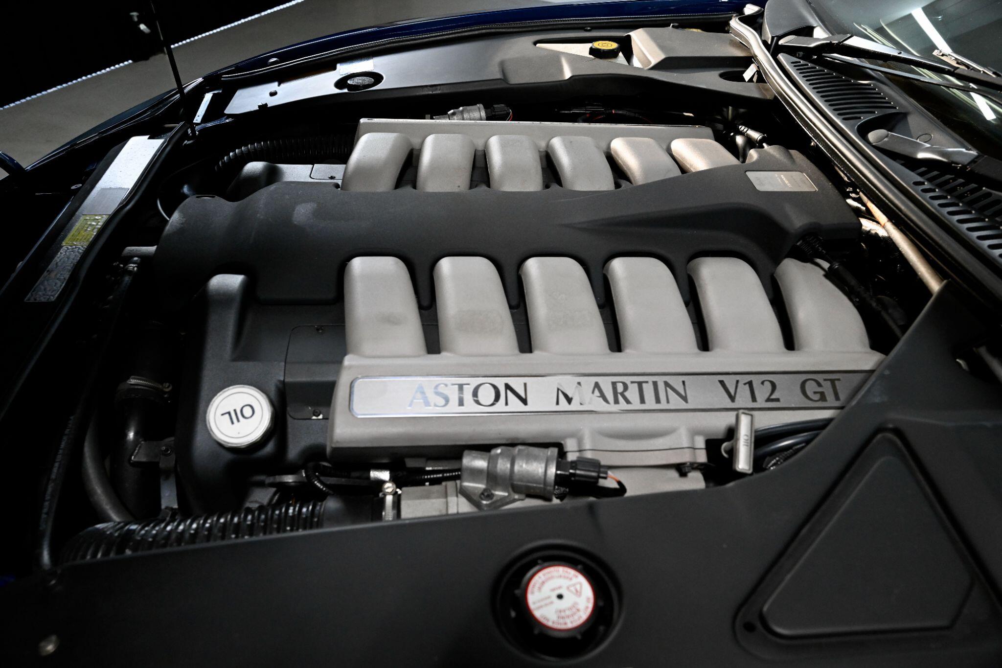Aston Martin DB7 view 21
