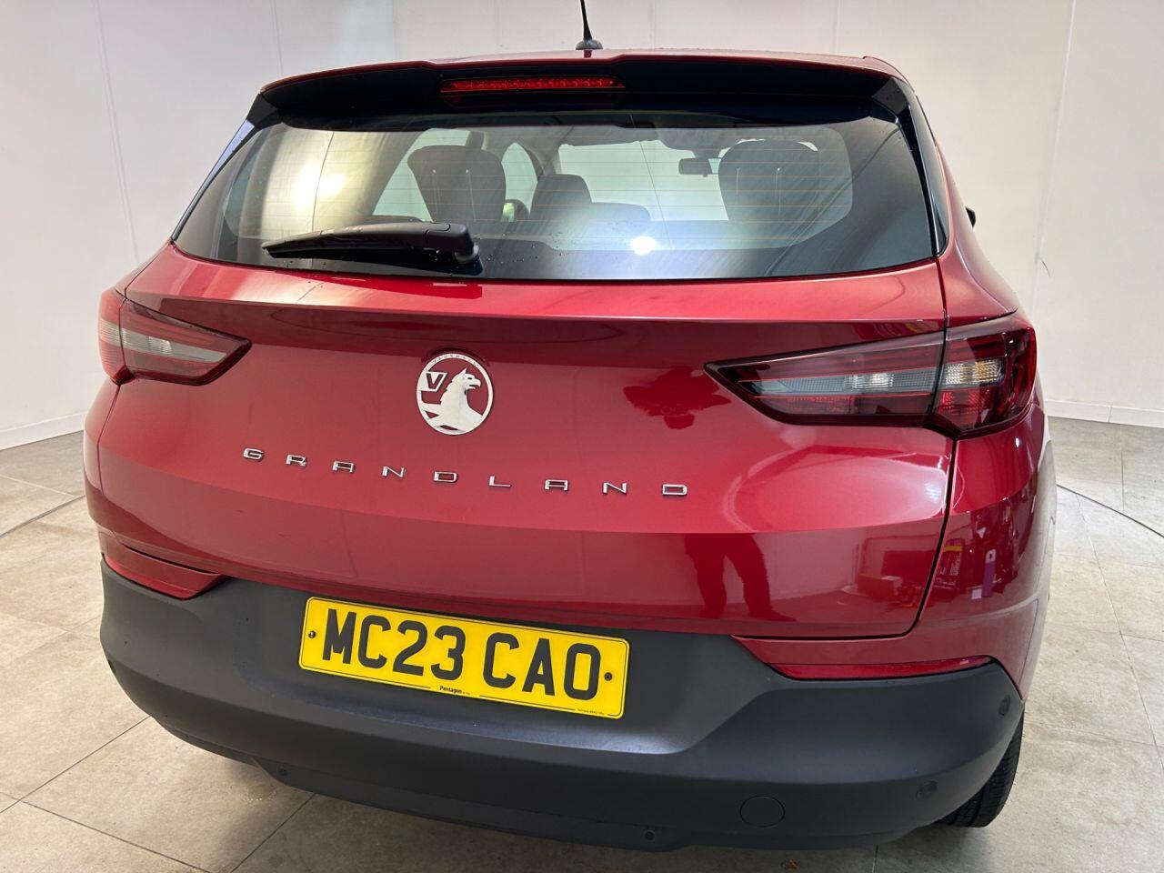 Vauxhall Grandland view 57