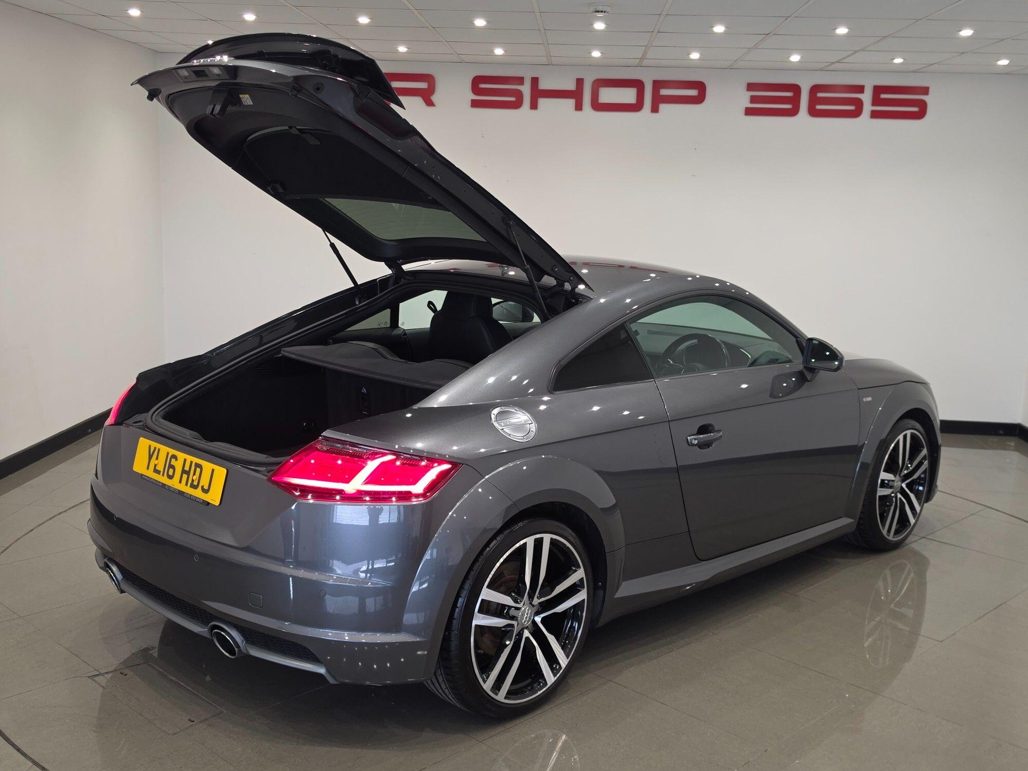 Audi TT view 55