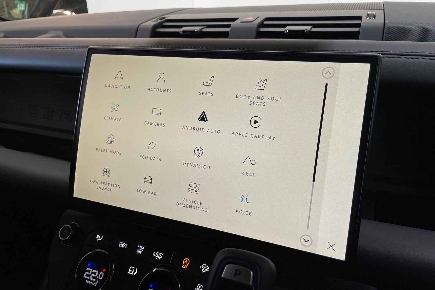 Land Rover Defender view 30