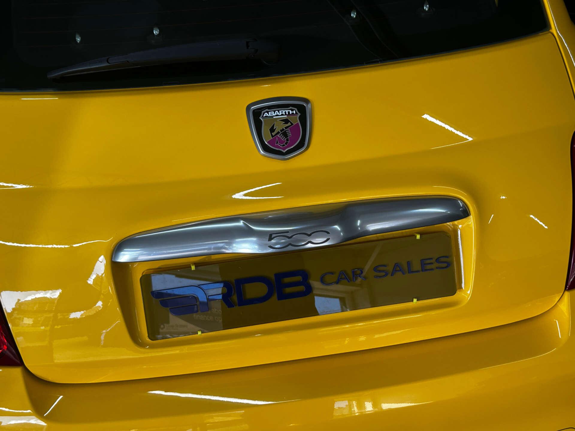 Abarth 595 view 22
