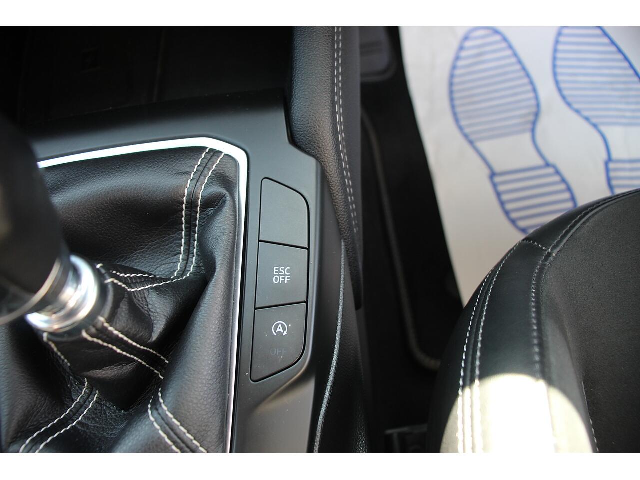 Ford Focus view 28