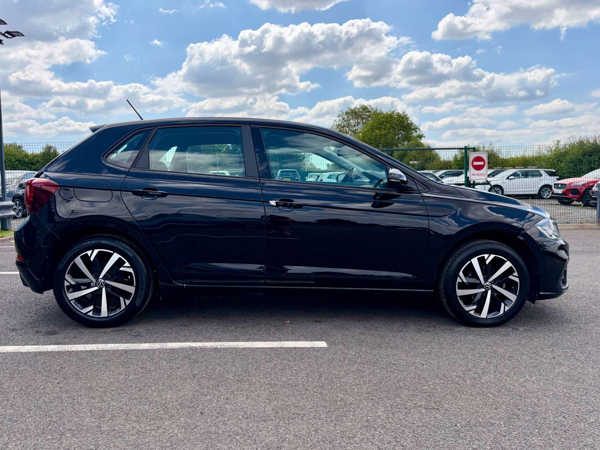 Volkswagen Polo view 9