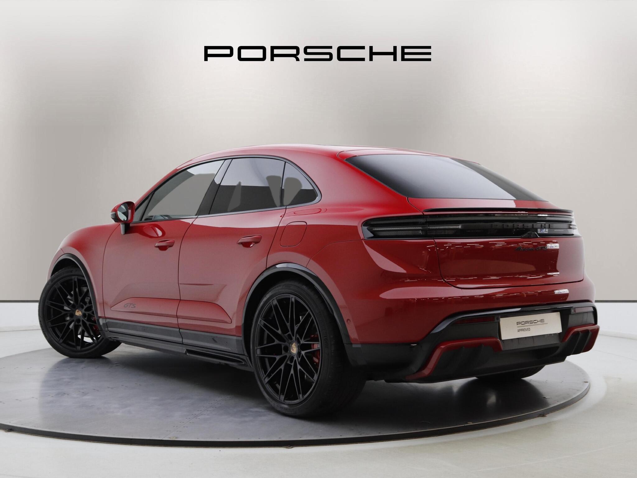 Porsche Macan view 2