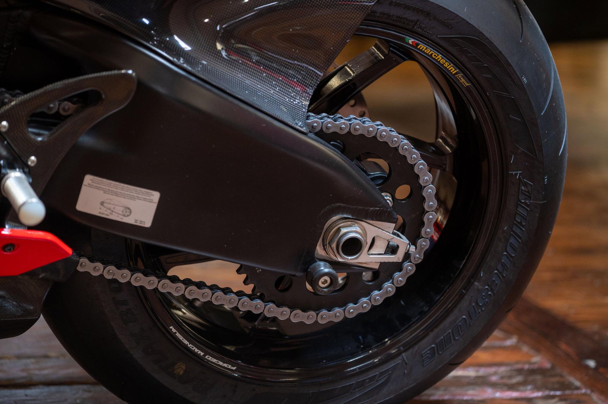Ducati Desmosedici RR view 22