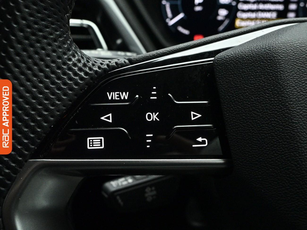 Audi Q4 e-tron view 30