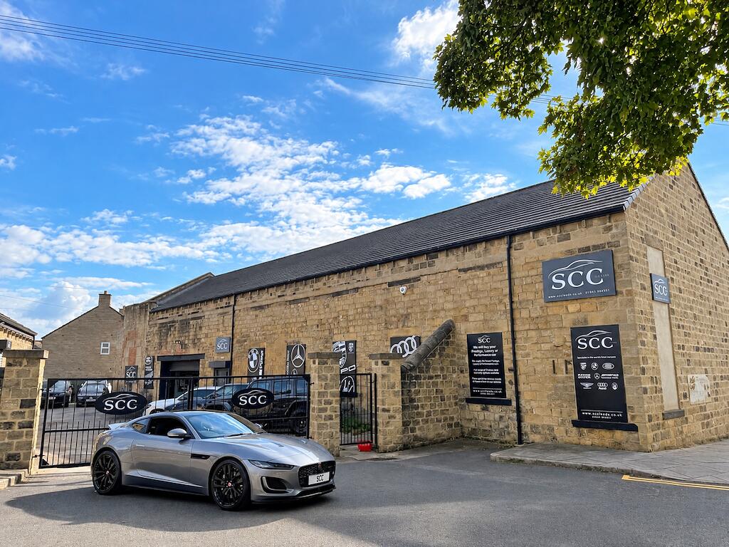 Jaguar F-Type view 16