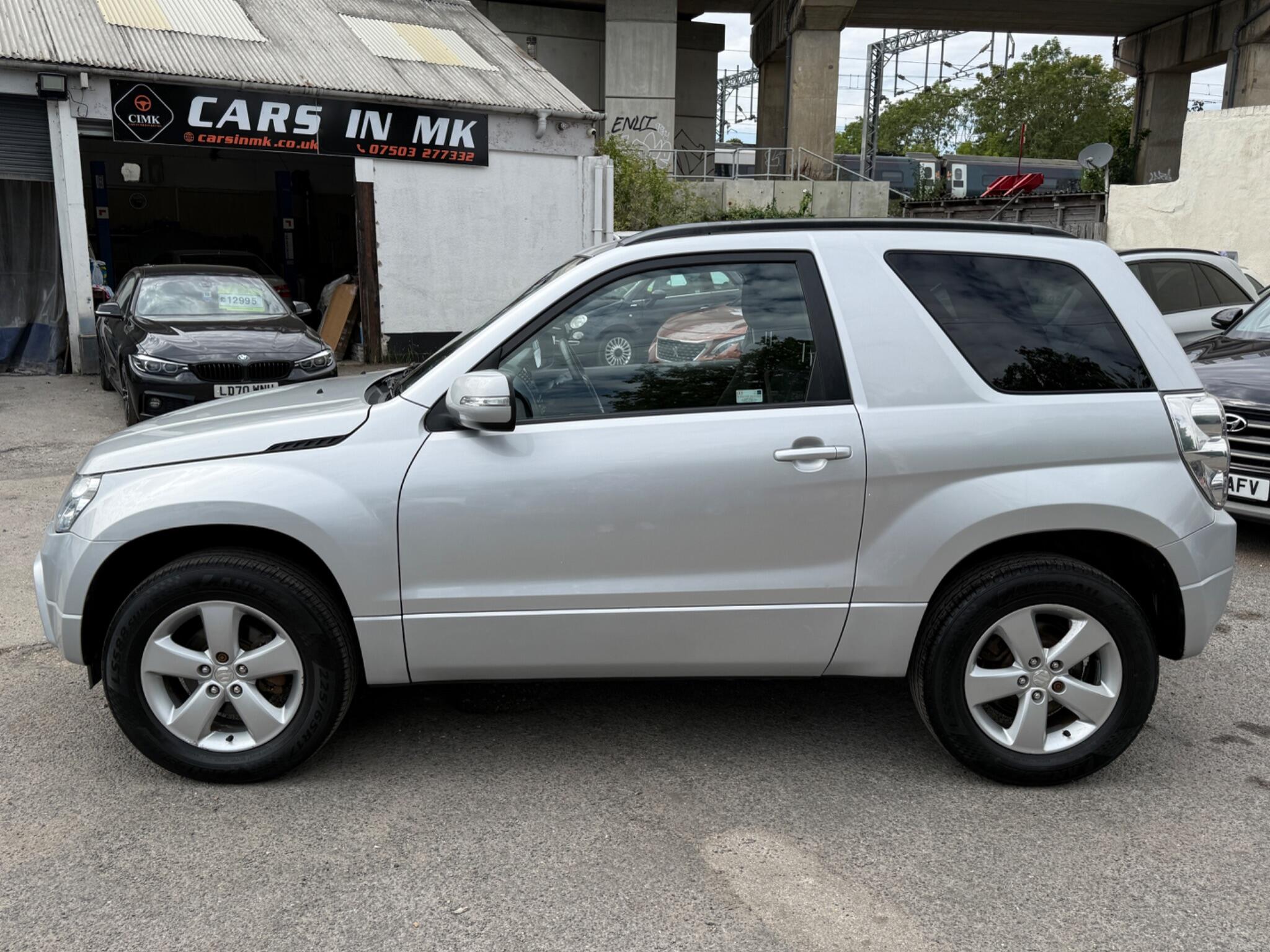 Suzuki Grand Vitara - Image 10