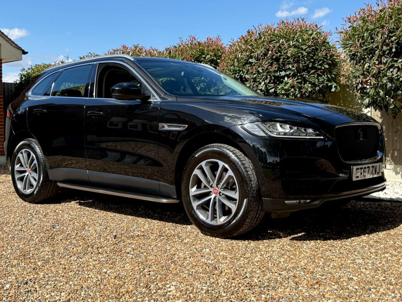 Jaguar F-Pace view 6