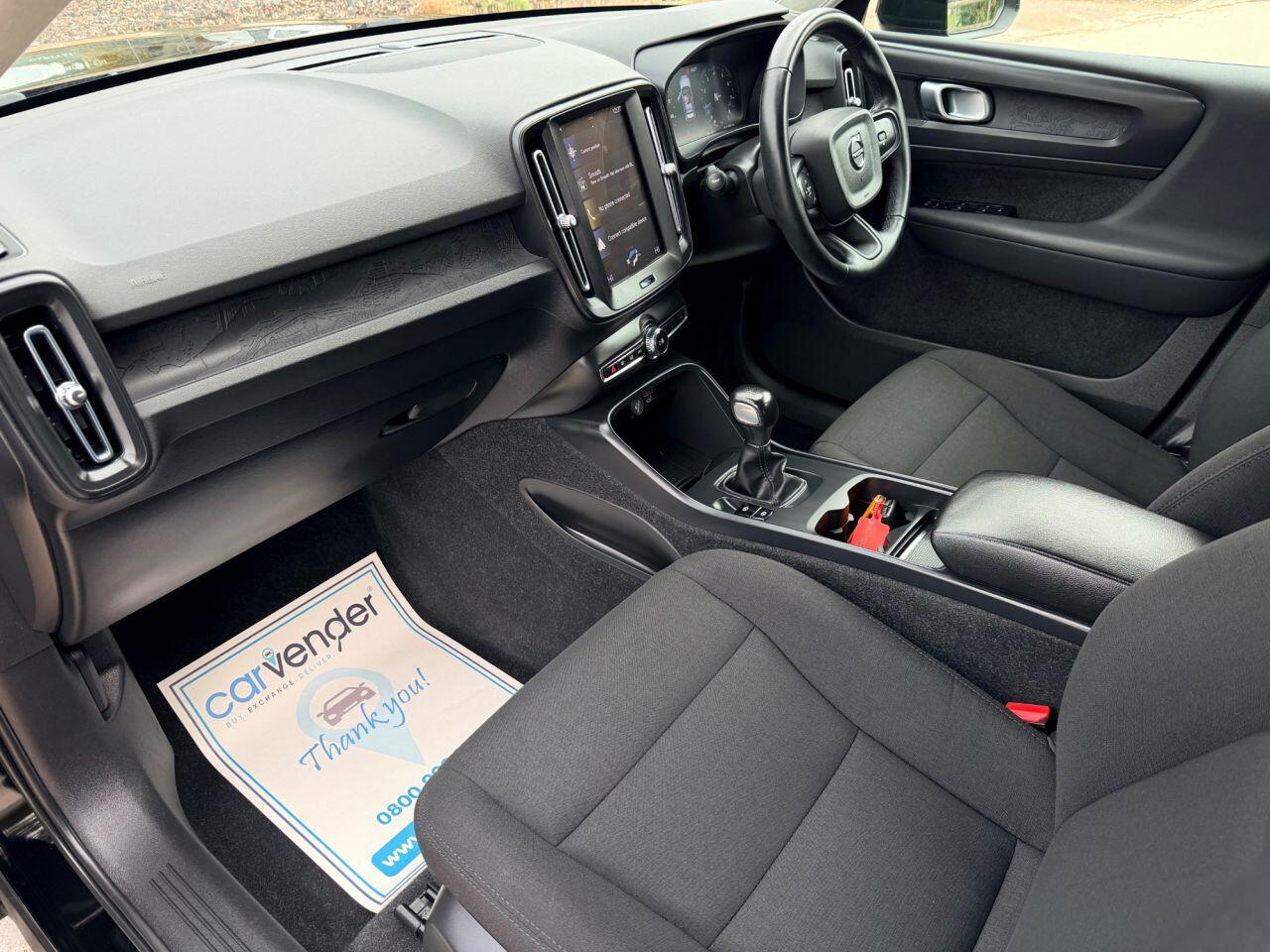 Volvo XC40 view 23