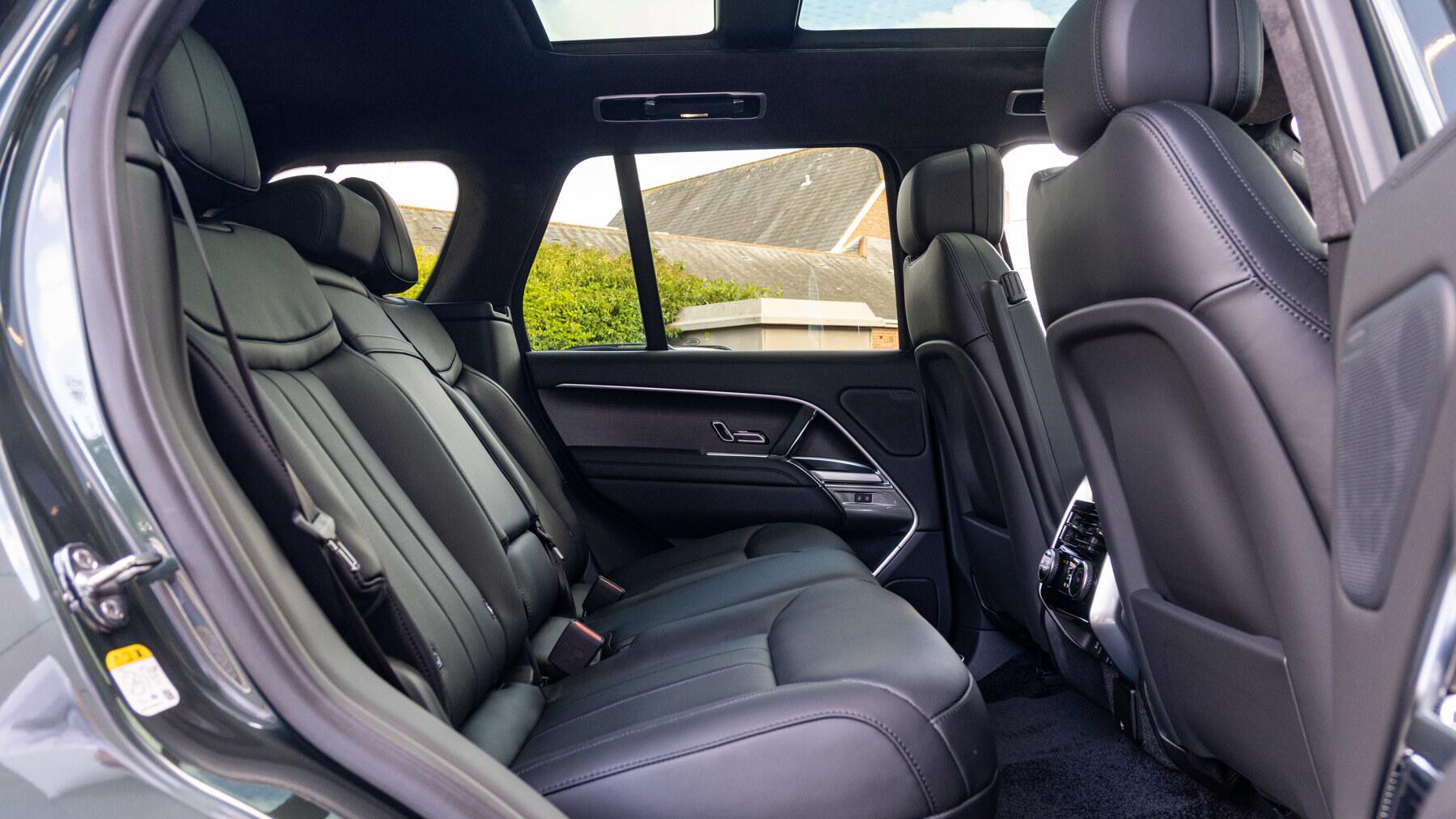 Land Rover Range Rover view 67