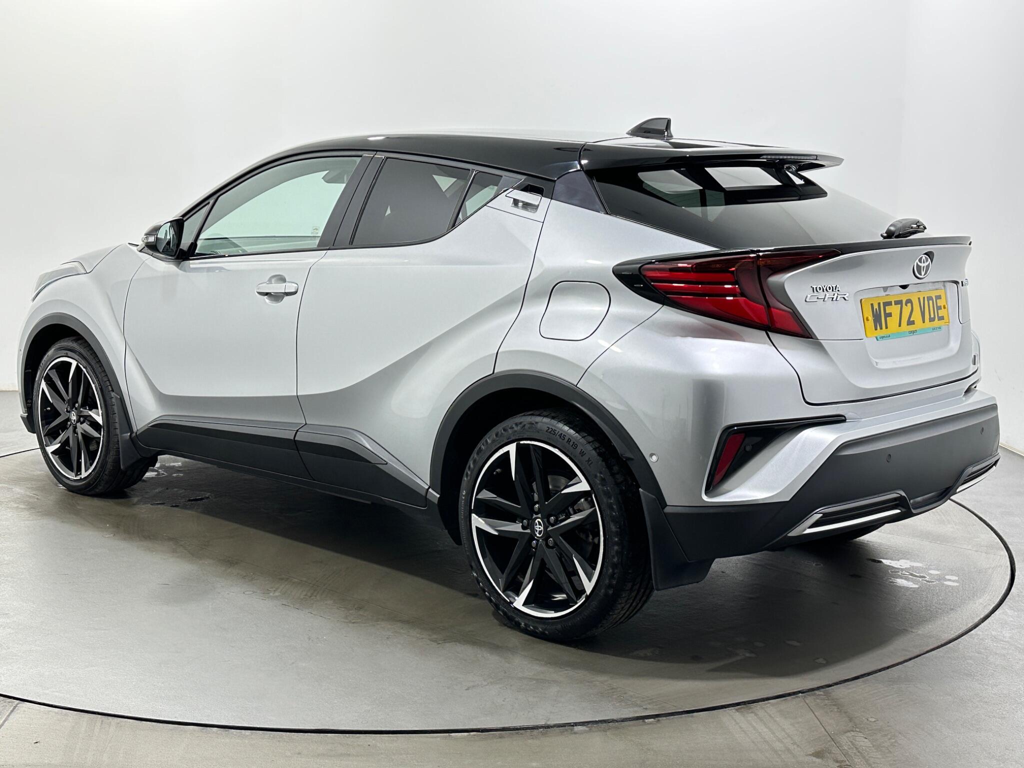 Toyota C-HR view 6