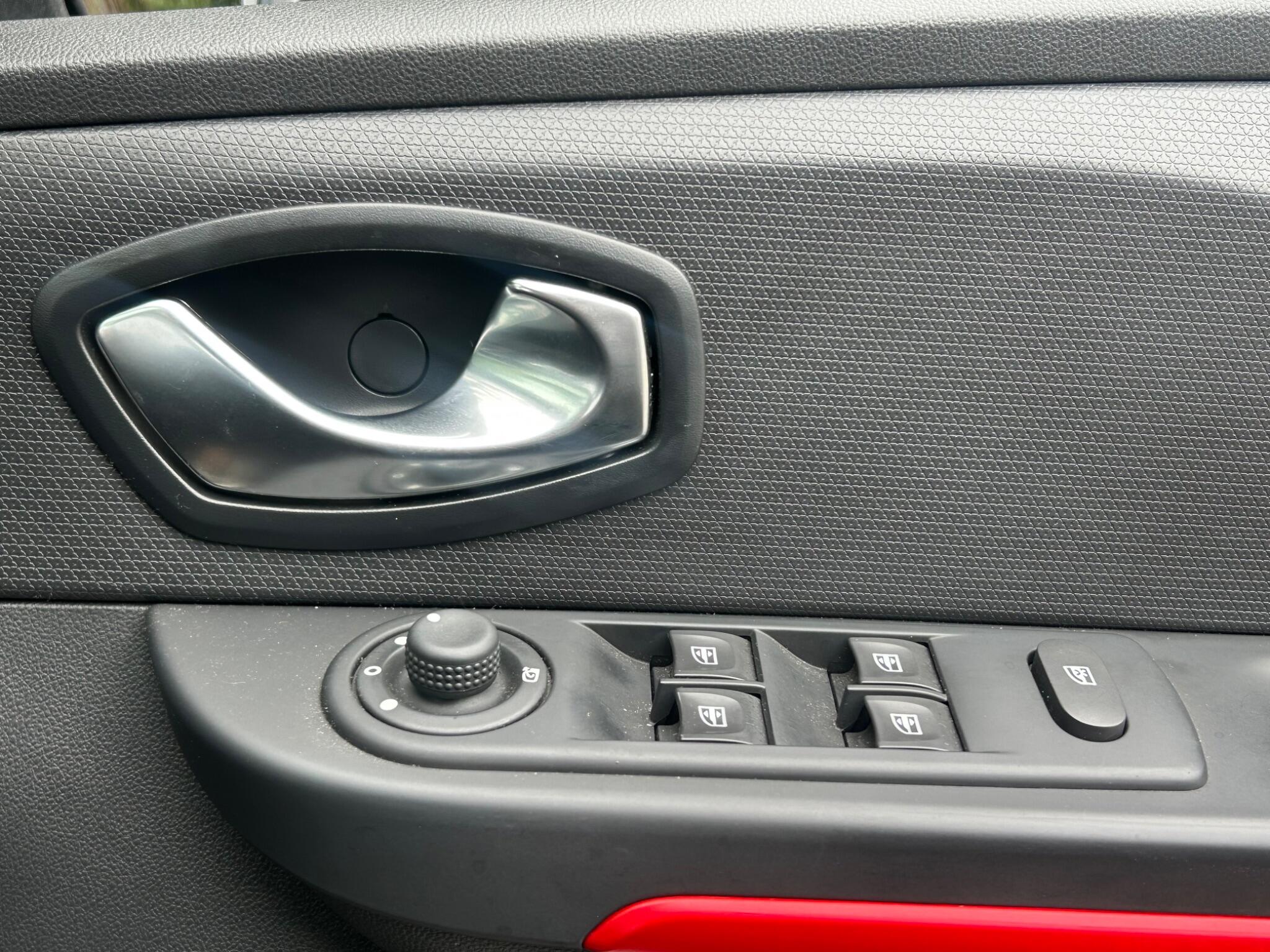 Renault Clio view 49