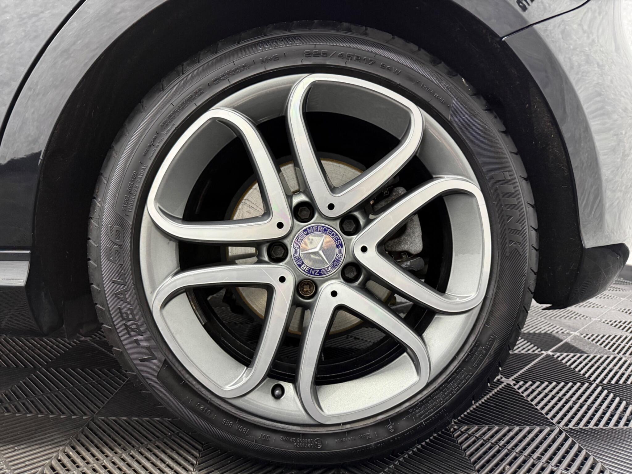 Mercedes-Benz A Class view 18