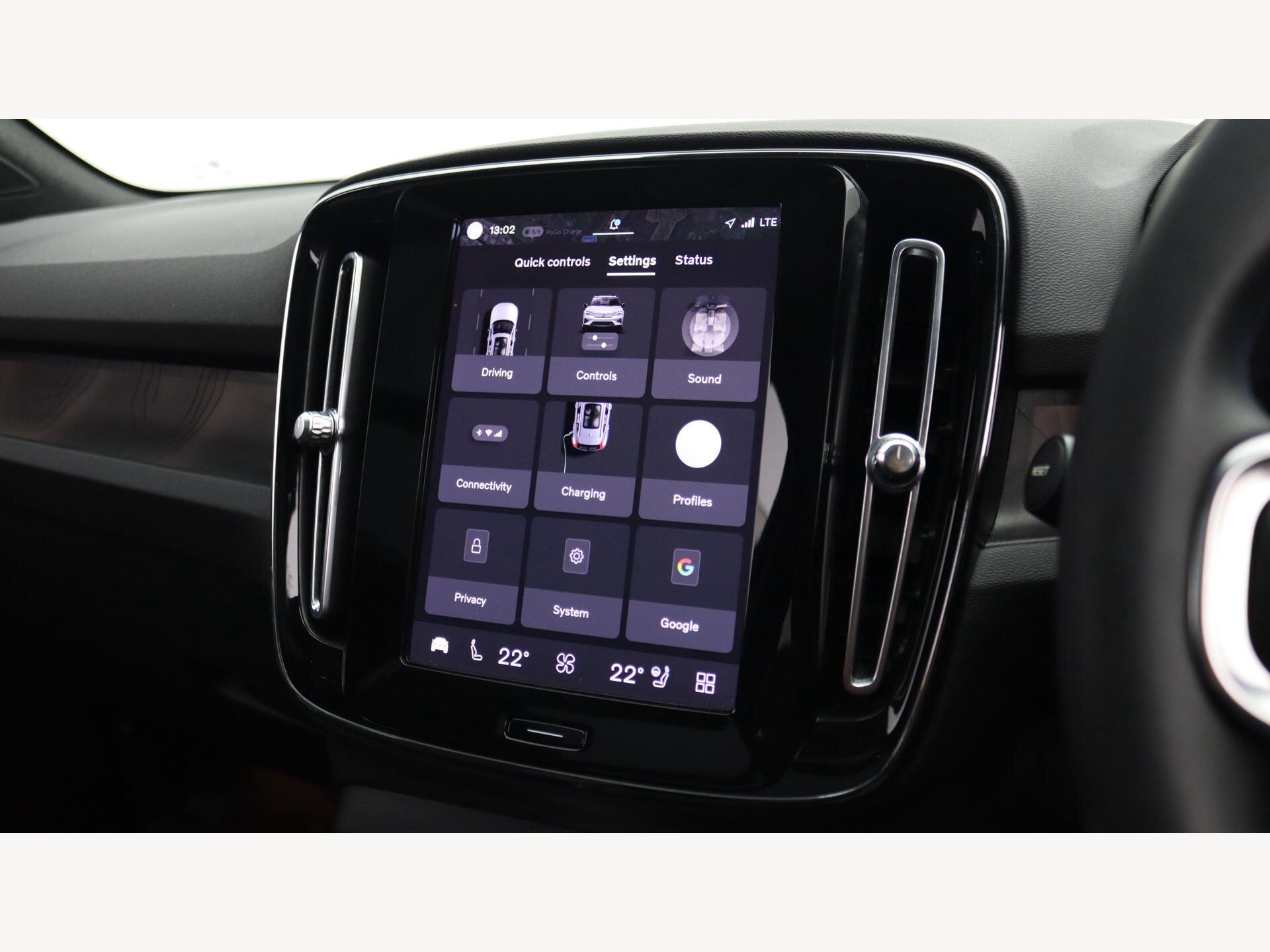 Volvo XC40 view 18