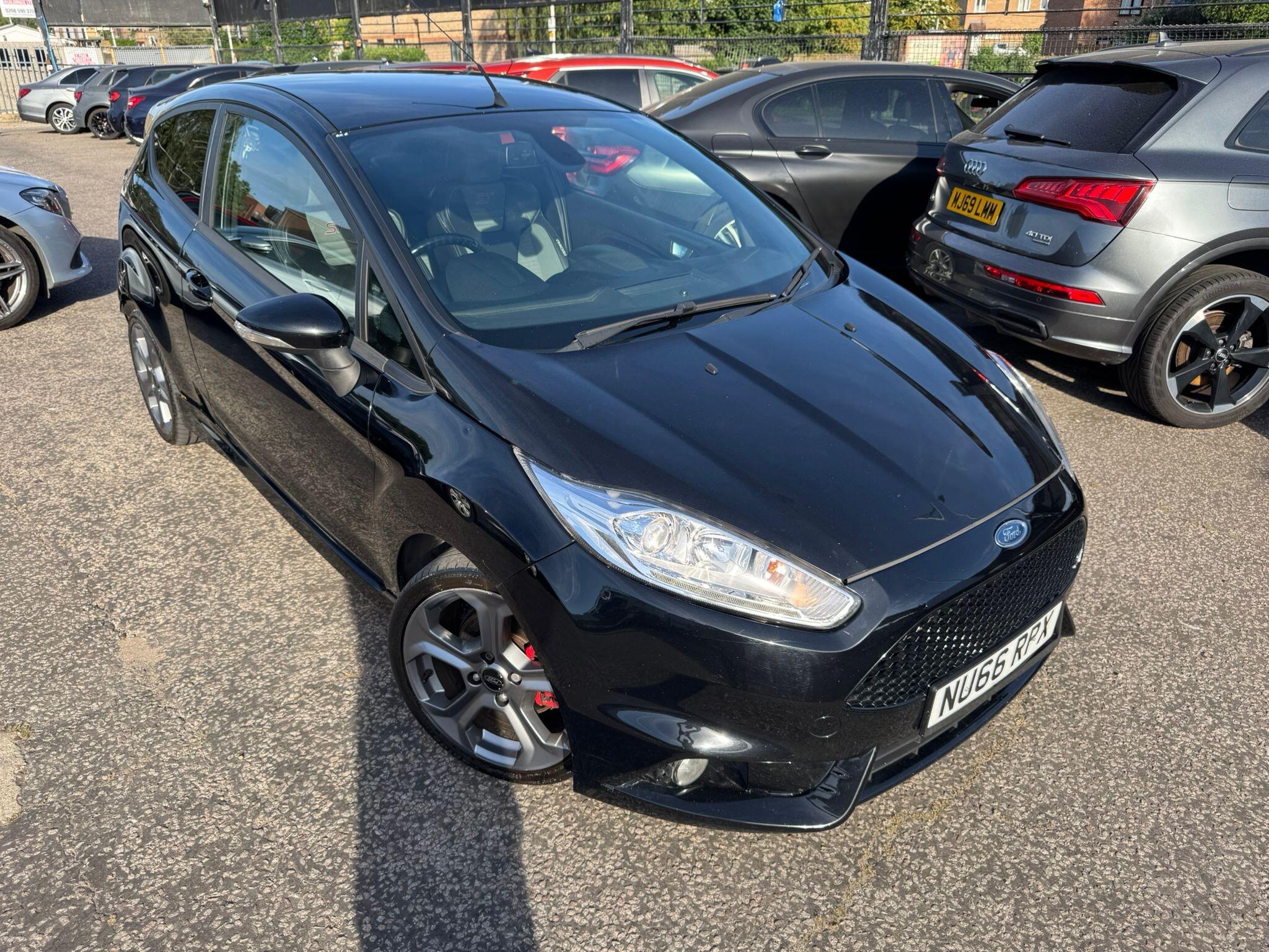 Ford Fiesta view 12
