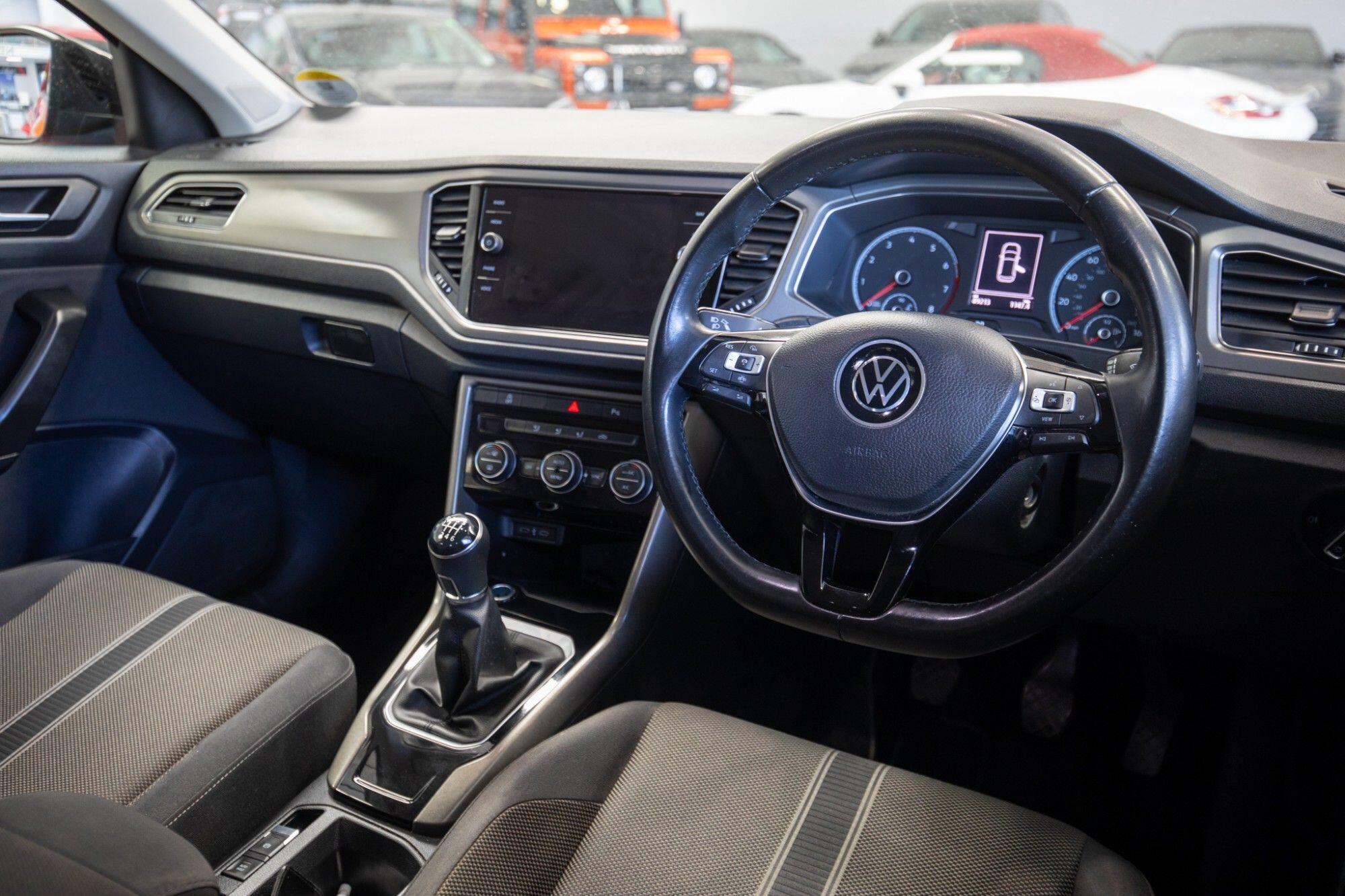 Volkswagen T-Roc view 2