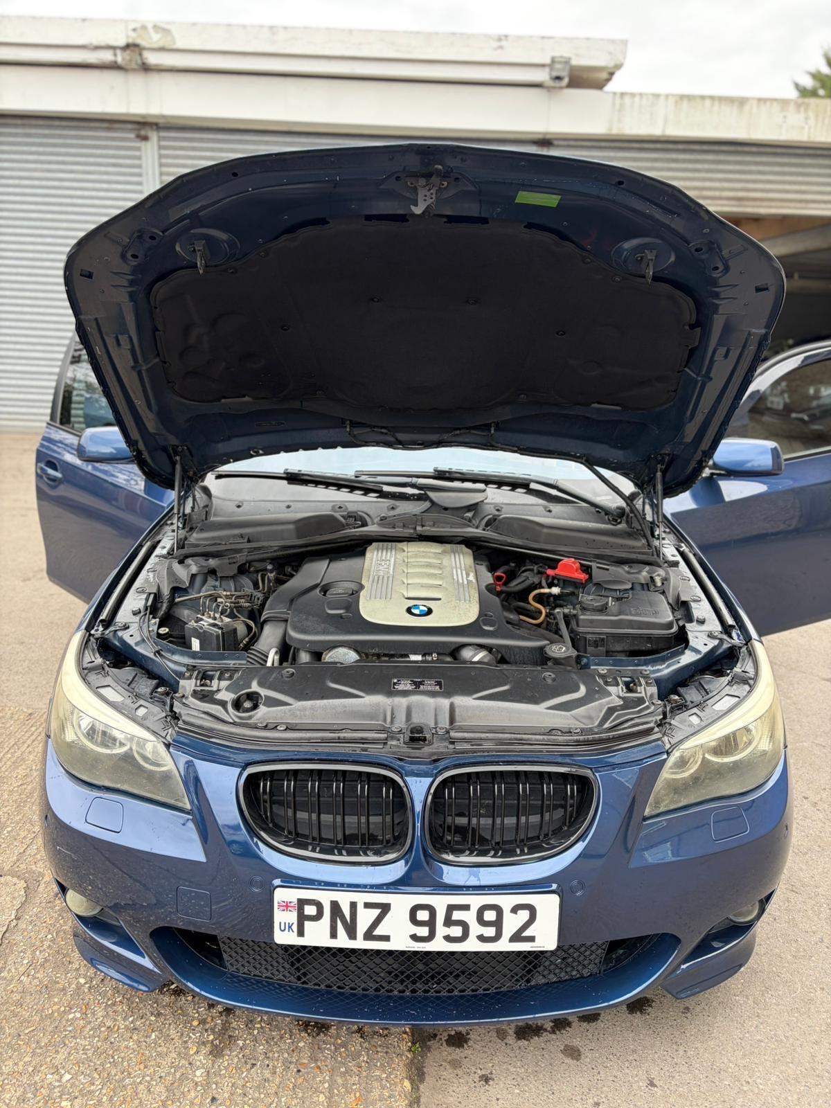 2004 BMW 5 Series 3.0 530d Sport Auto Euro 4 4dr image 5