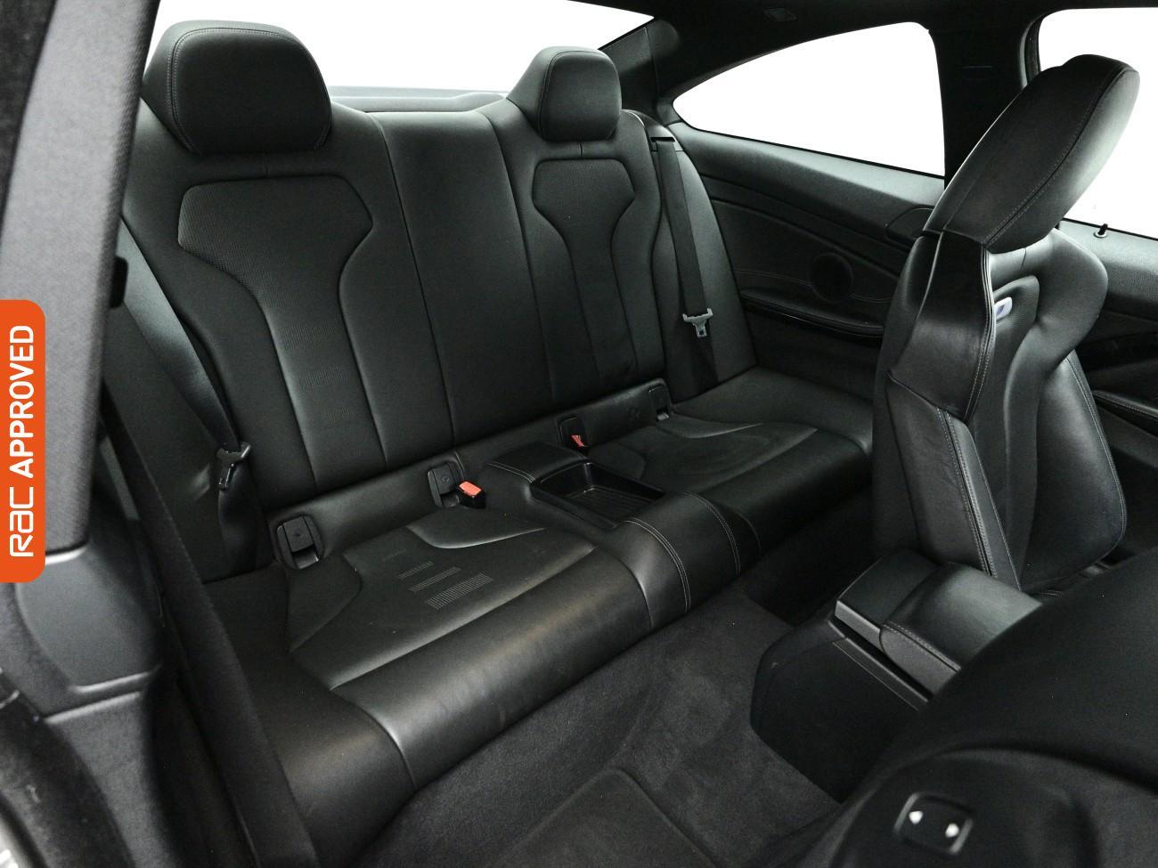 BMW M4 view 13