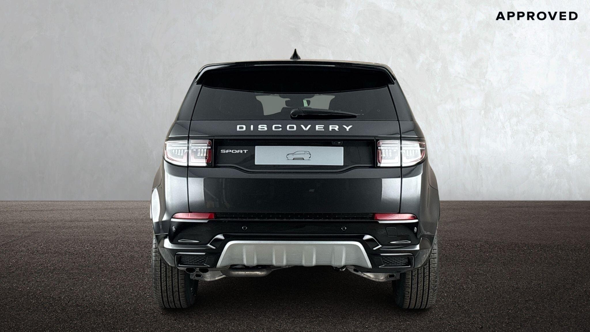 Land Rover Discovery Sport view 6