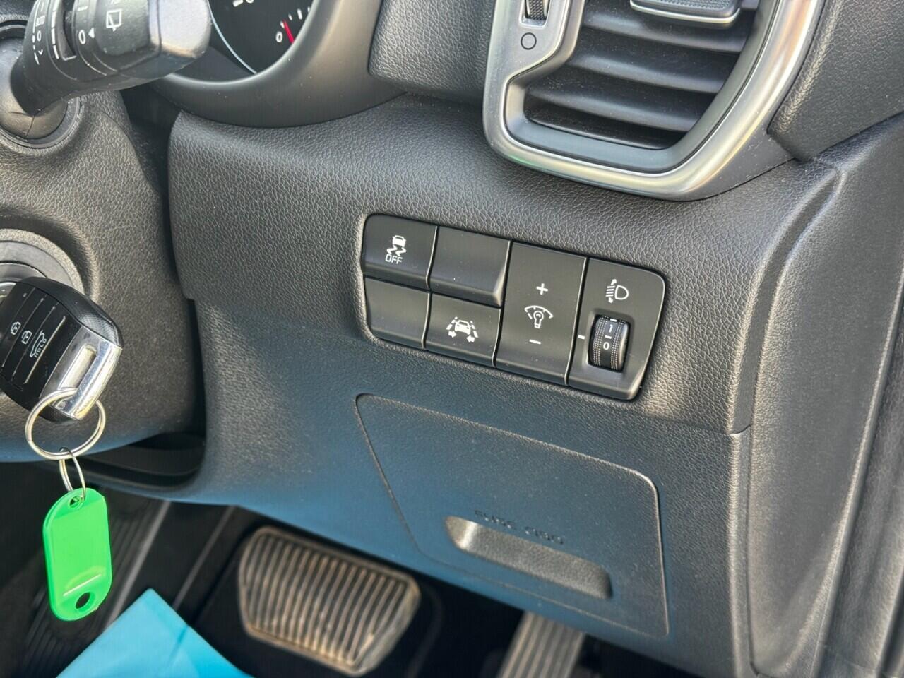Kia Sportage view 34