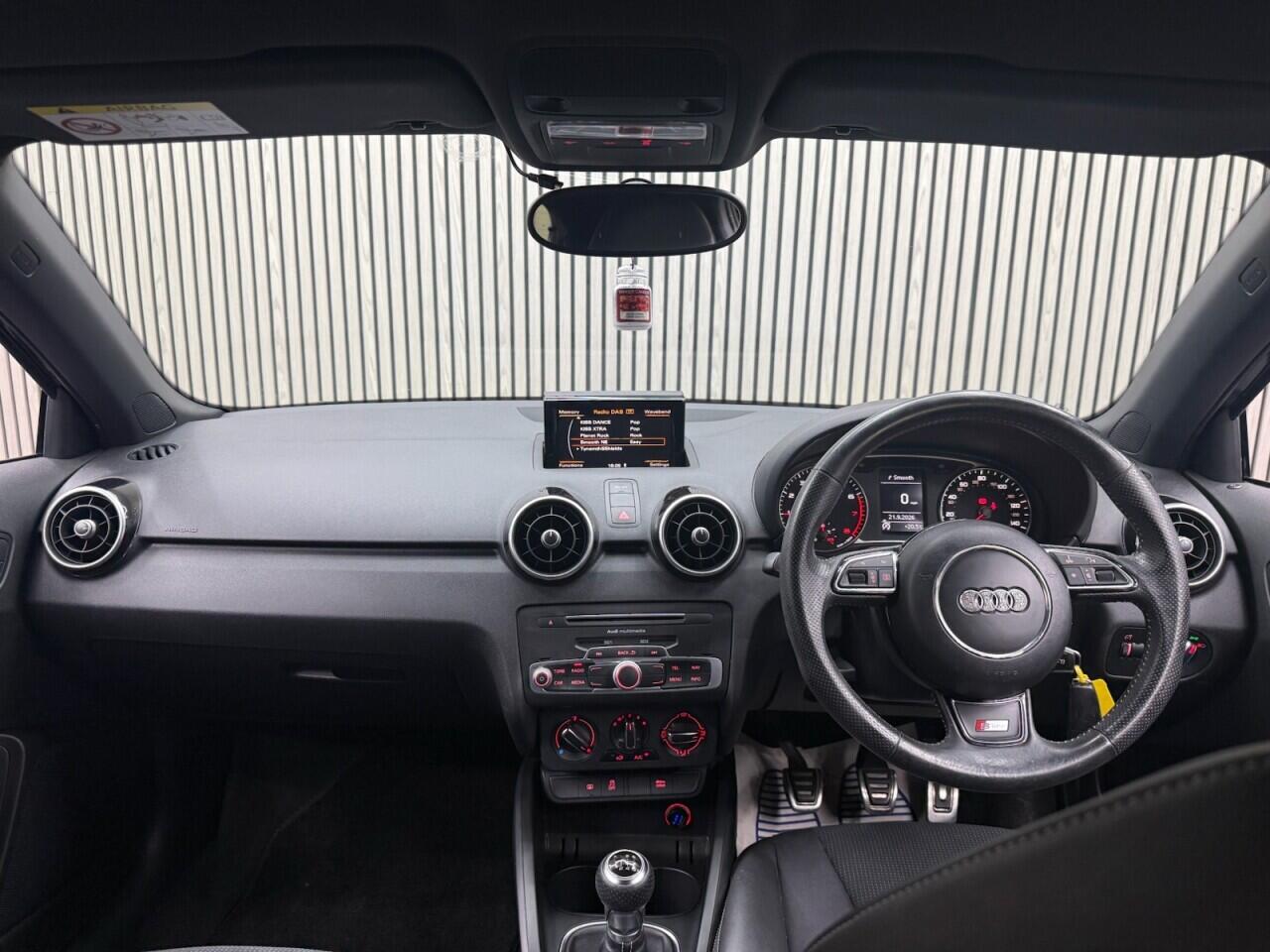 Audi A1 view 8