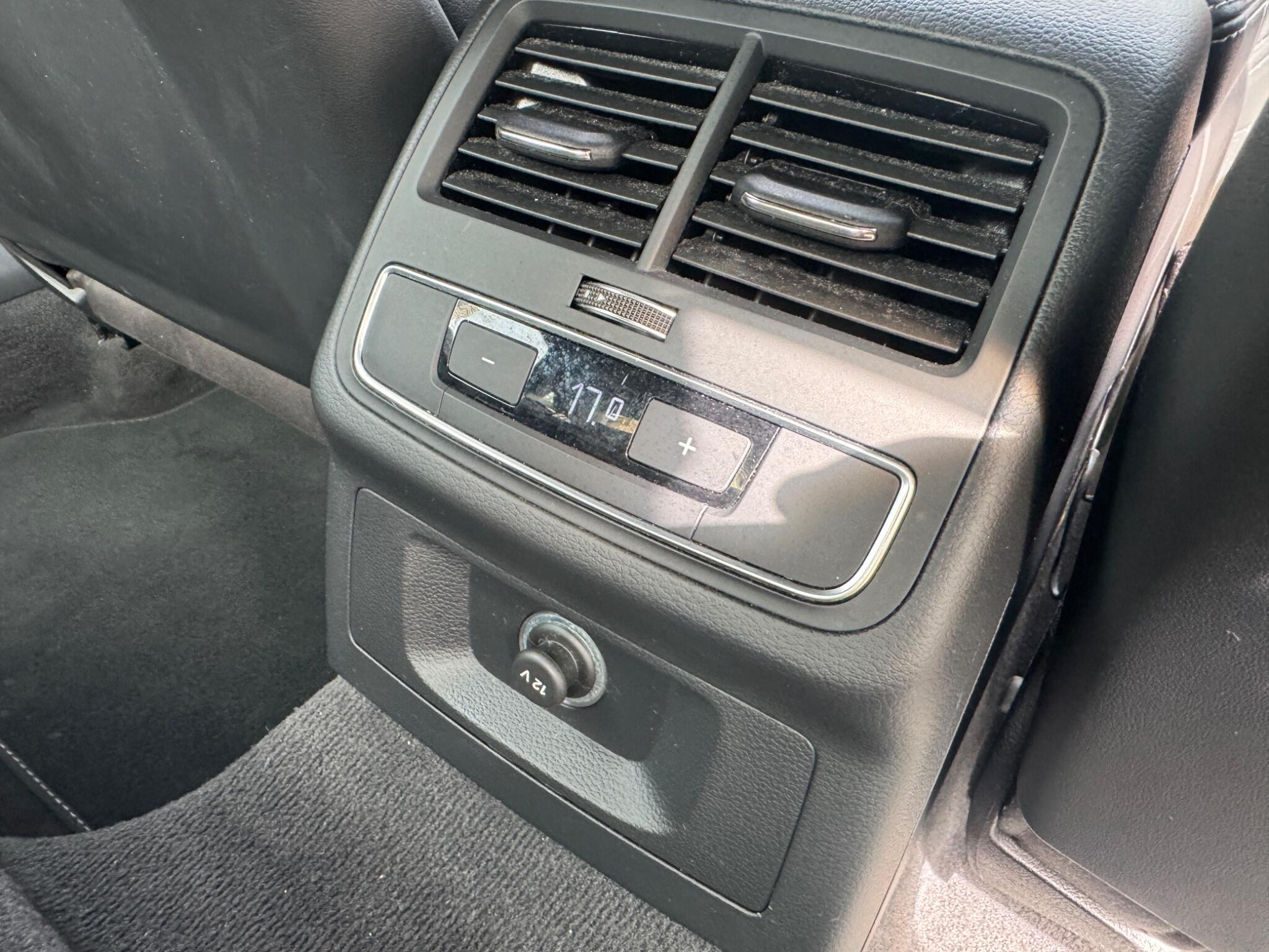 Audi A4 view 35