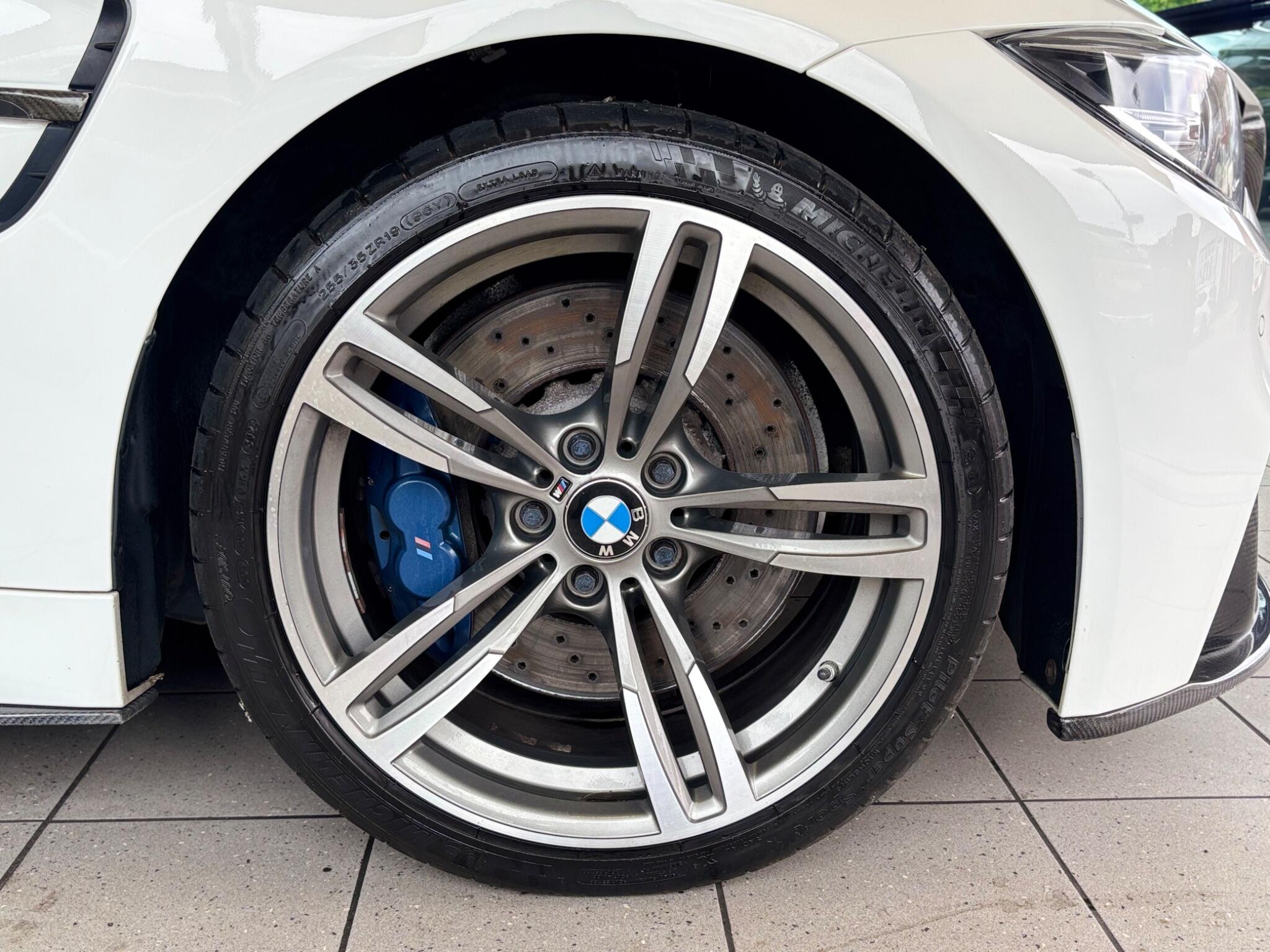 BMW M4 view 15