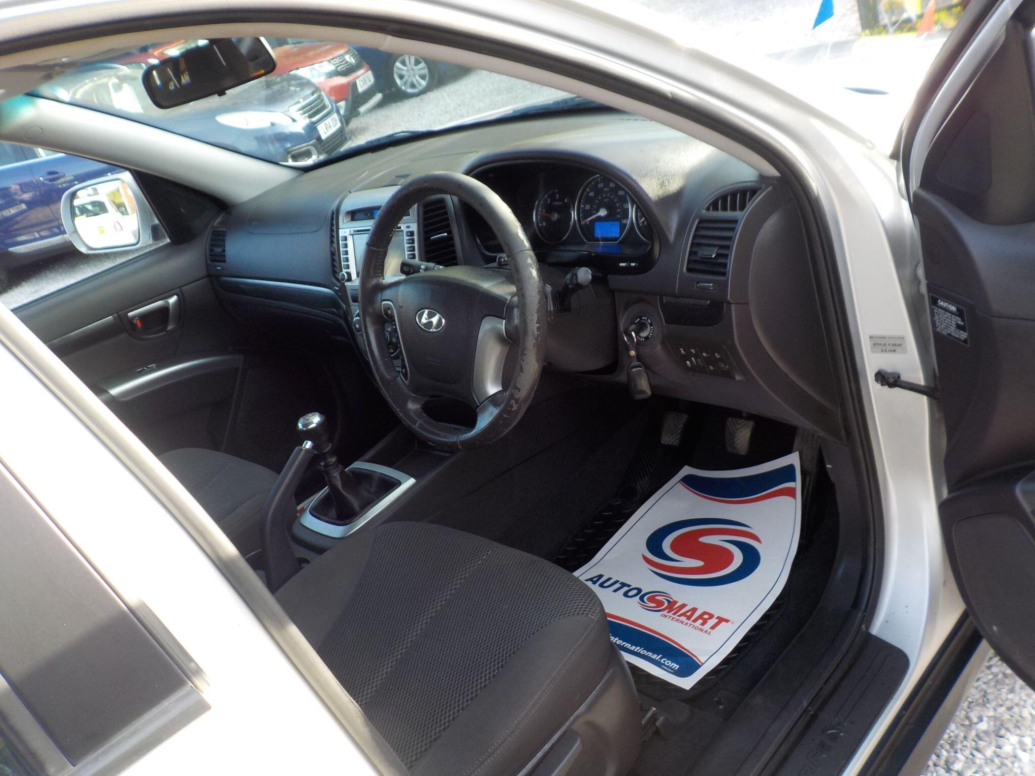 Hyundai Santa Fe 2.2 CRDi Style 4WD Euro 5 5dr (5 seat)