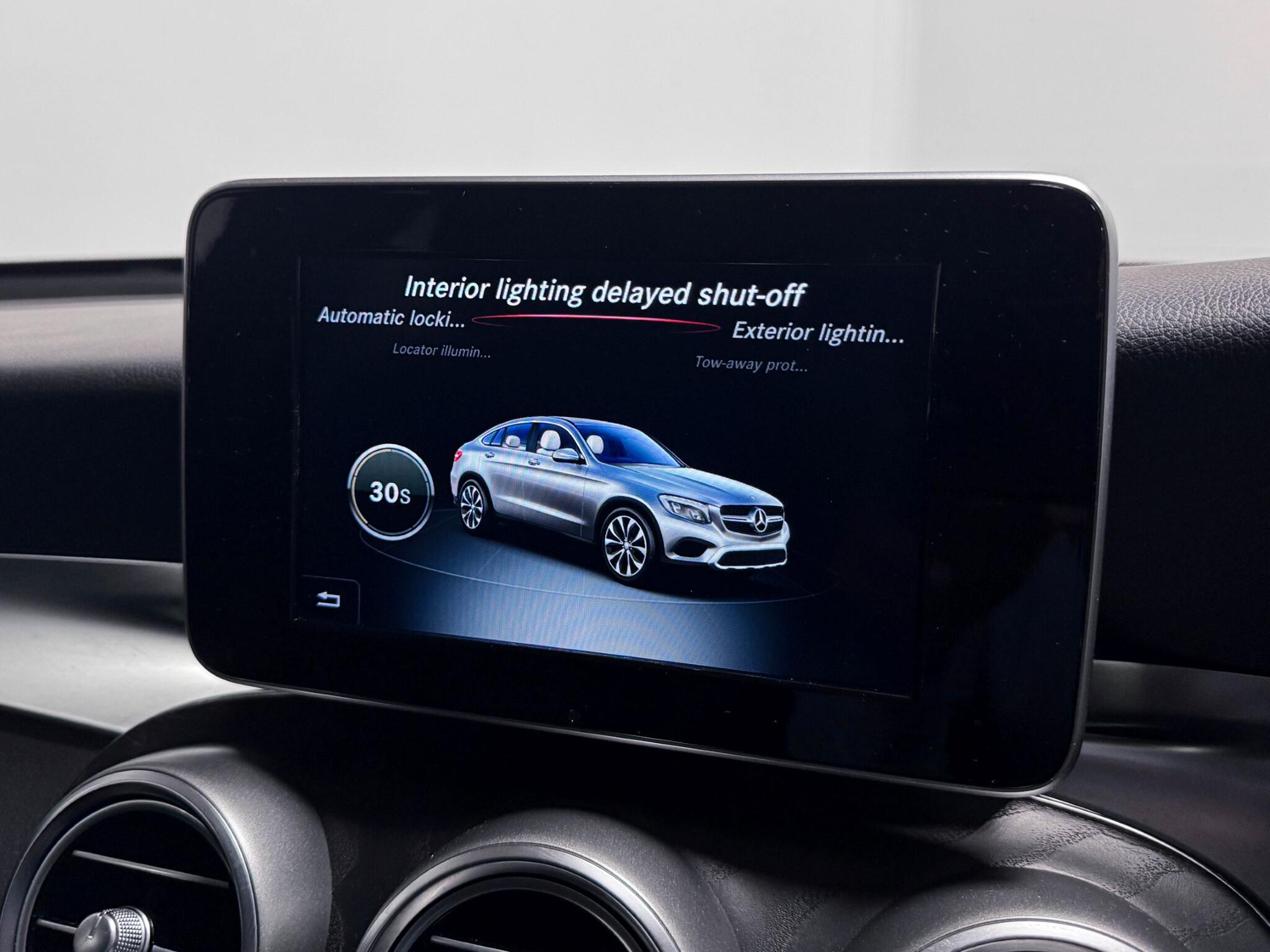Mercedes-Benz GLC view 50