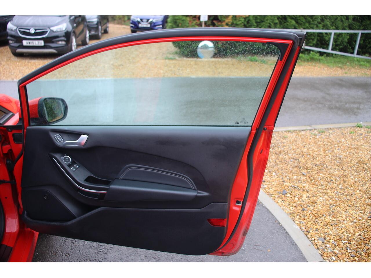Ford Fiesta view 36