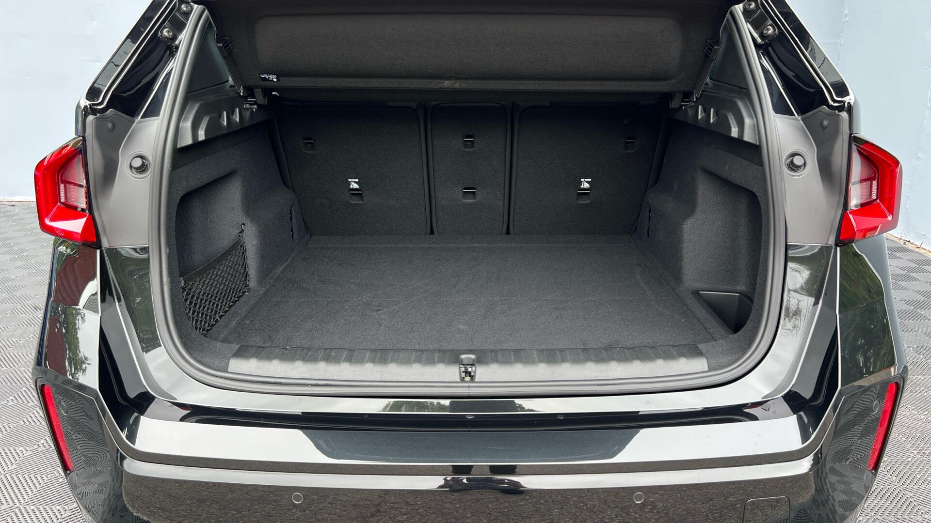 BMW X1 view 13