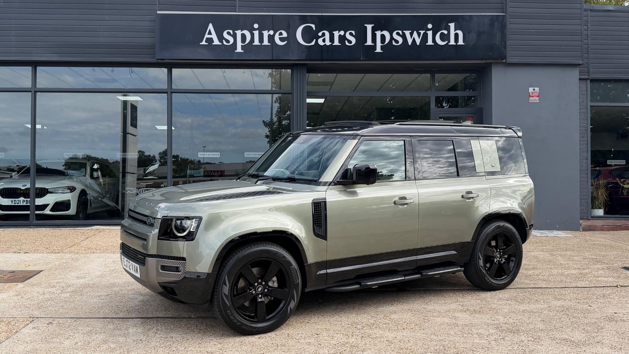Land Rover Defender 110 view 2