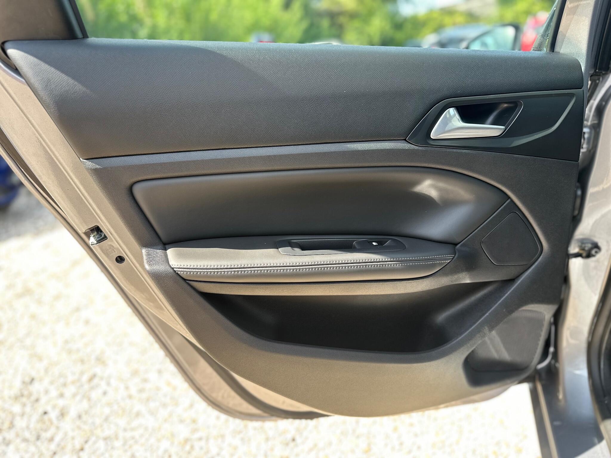 Peugeot 308 view 58