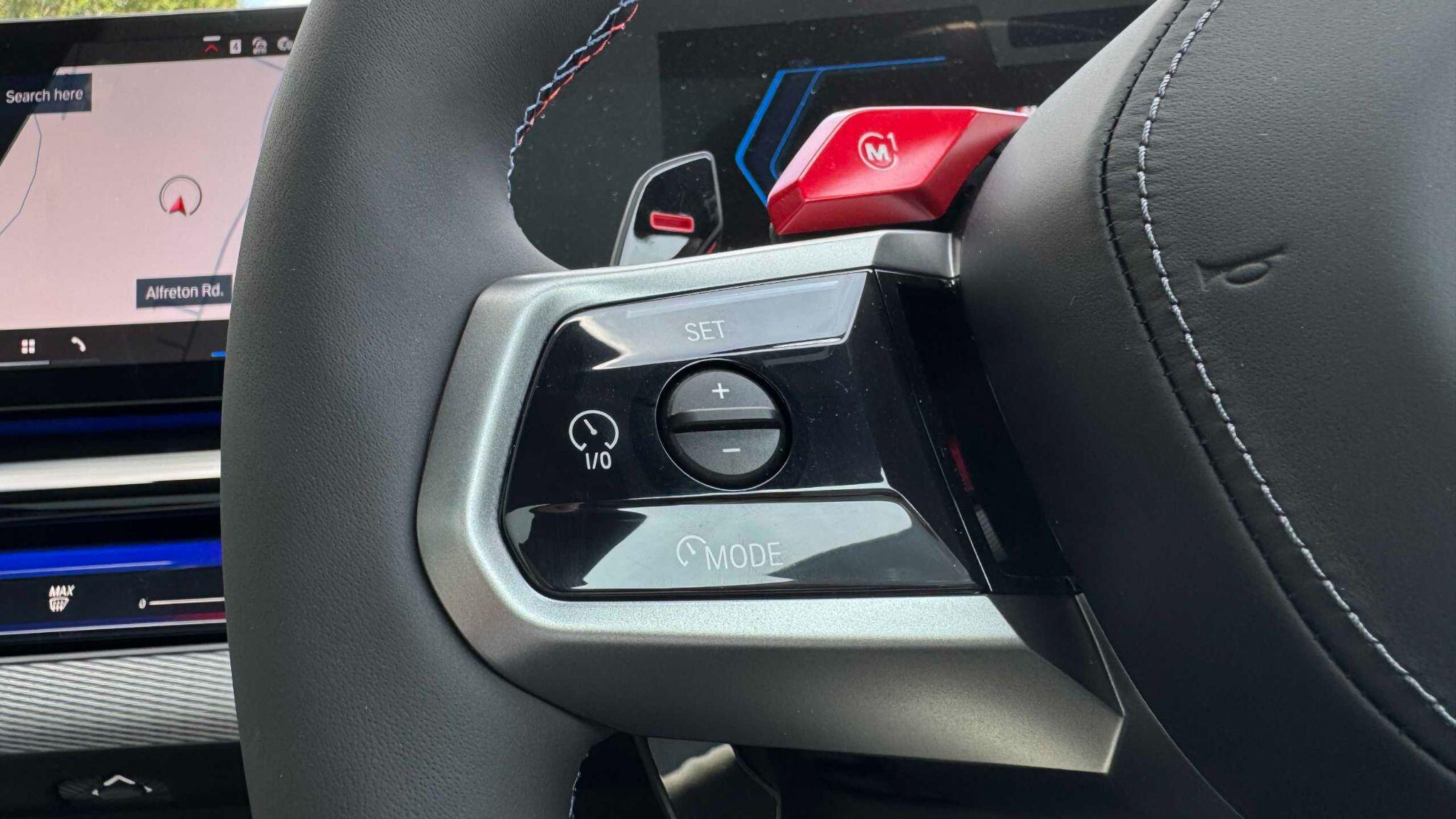 BMW M5 view 17