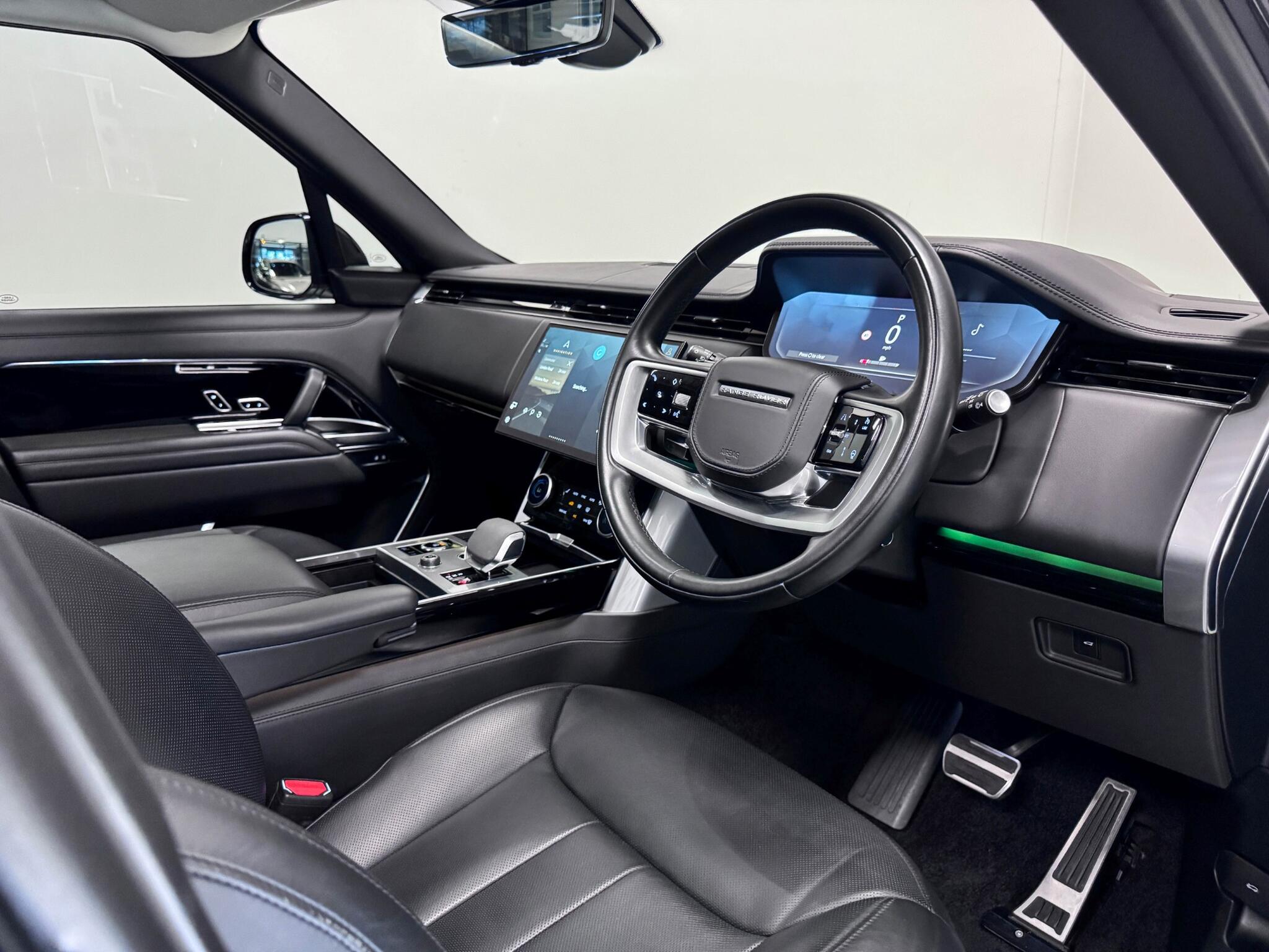 Land Rover Range Rover view 43