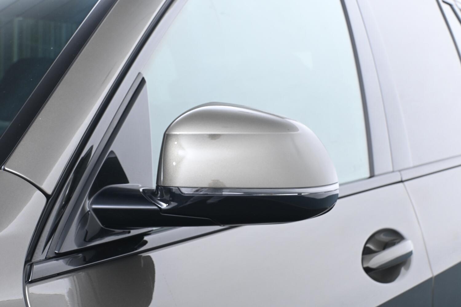 BMW X5 view 24