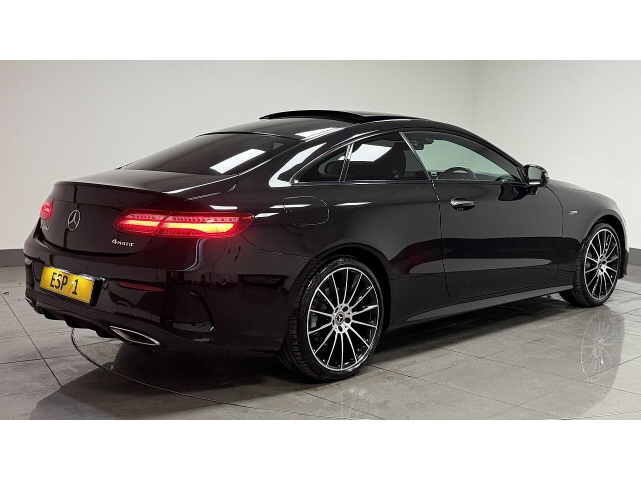 Mercedes-Benz E-Class view 8
