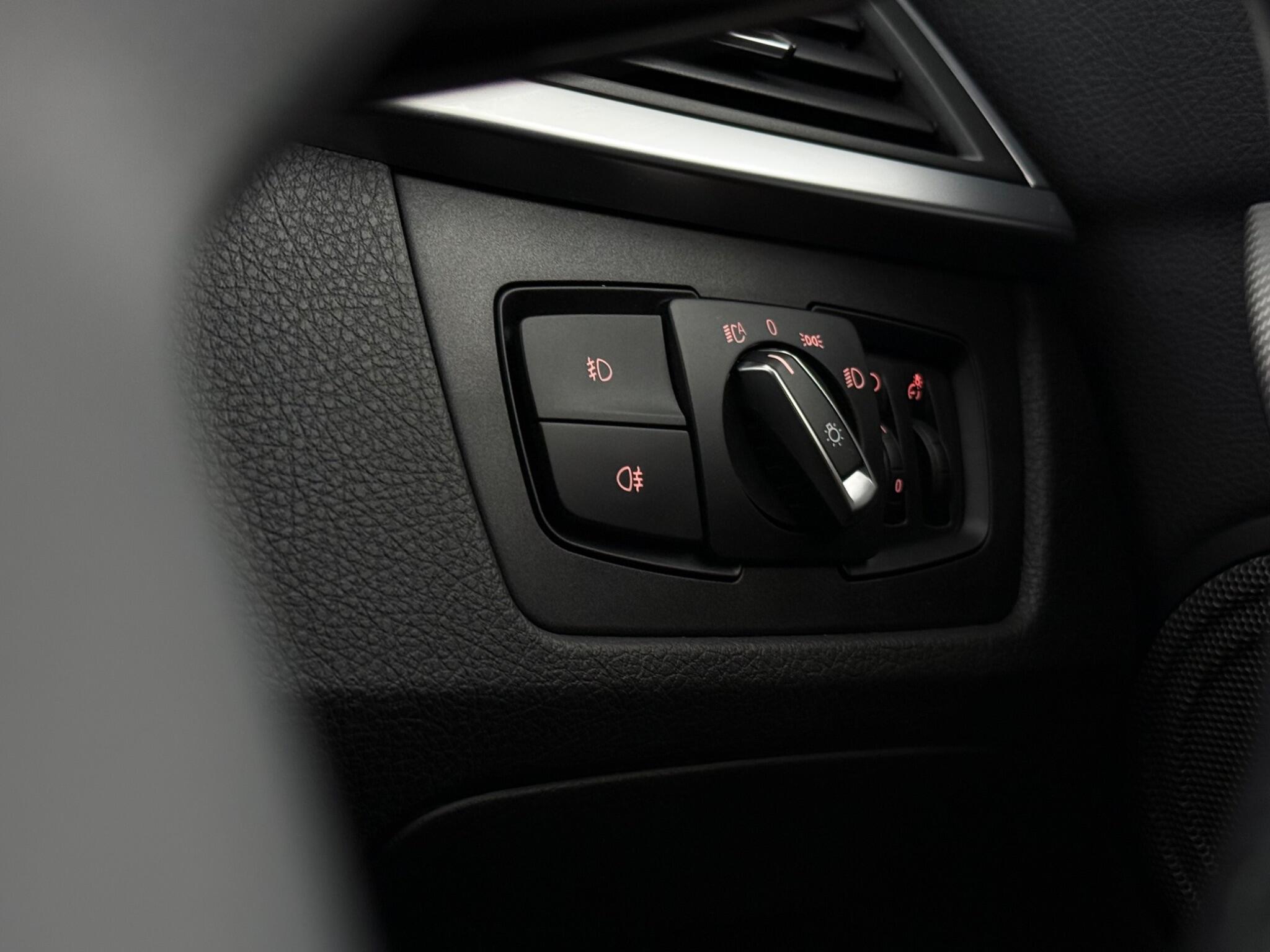 BMW 3 Series view 19