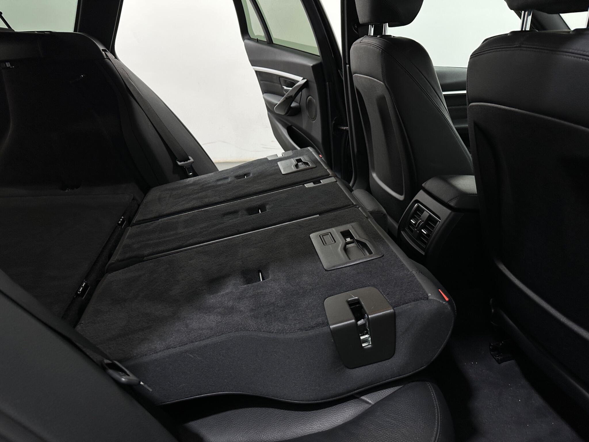 BMW 3 Series view 47