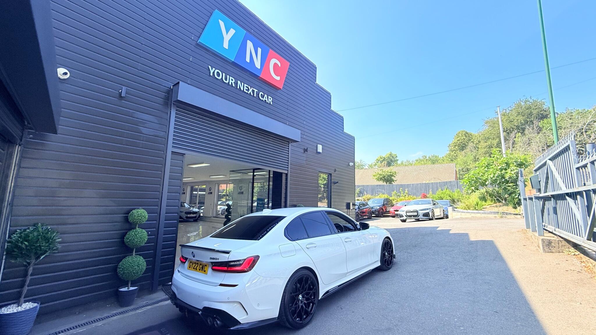 BMW 3 Series view 3