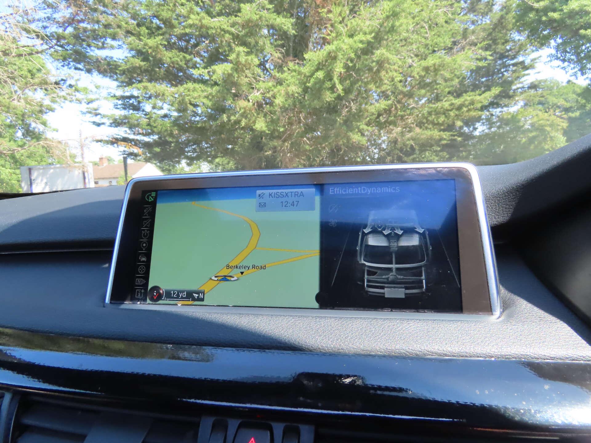 BMW X5 view 13