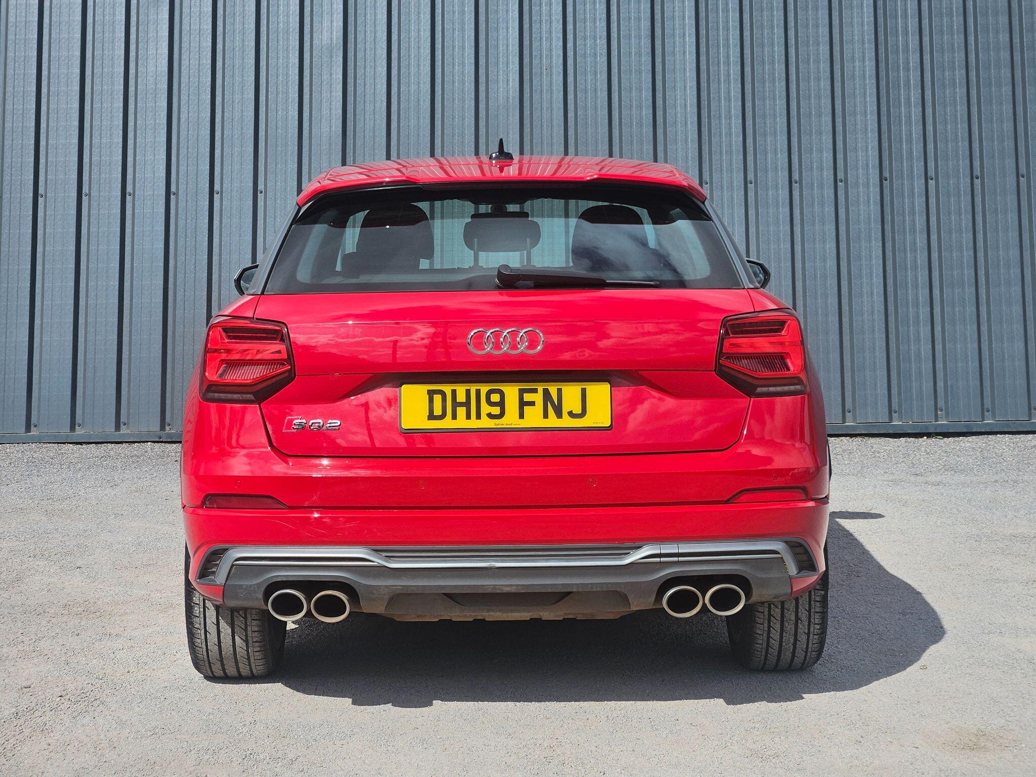 2019 Audi SQ2 image 13