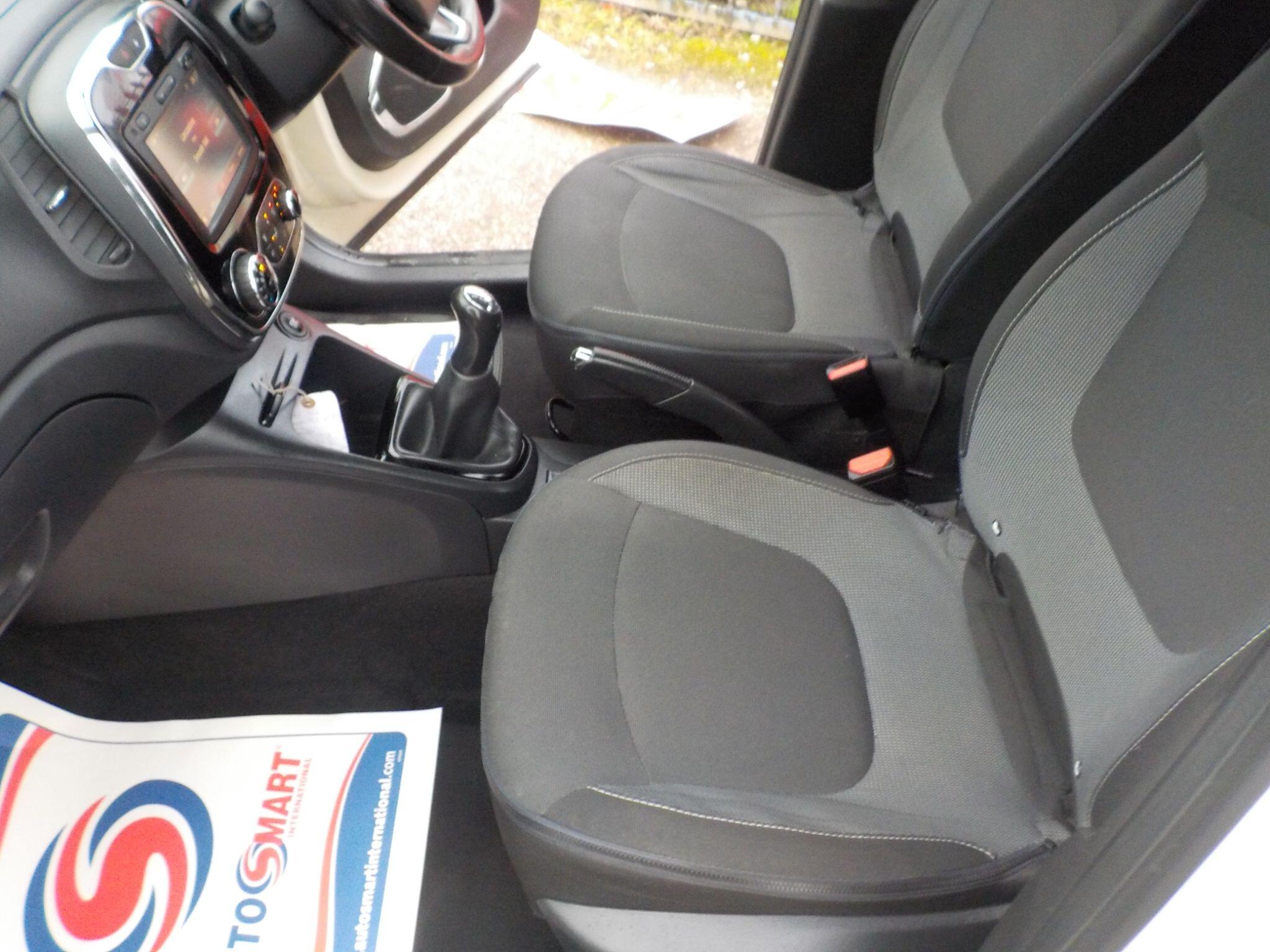 Renault Captur 1.5 dCi ENERGY Dynamique S Nav Euro 6 (s/s) 5dr