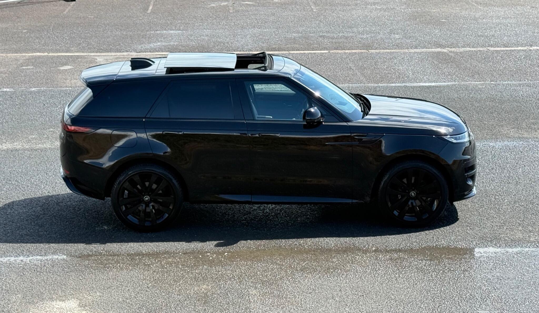 Land Rover Range Rover Sport view 5