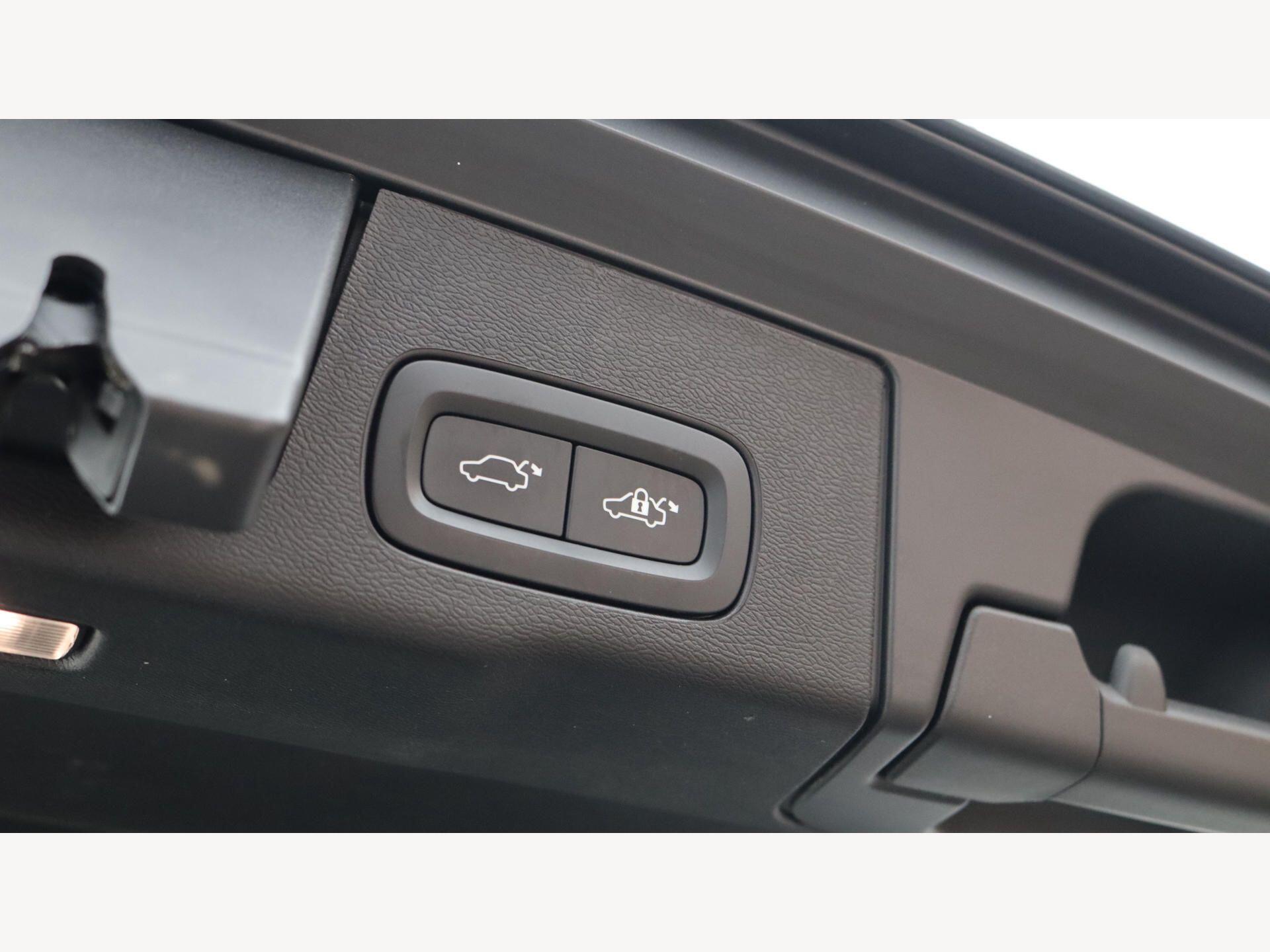 Volvo XC60 view 33