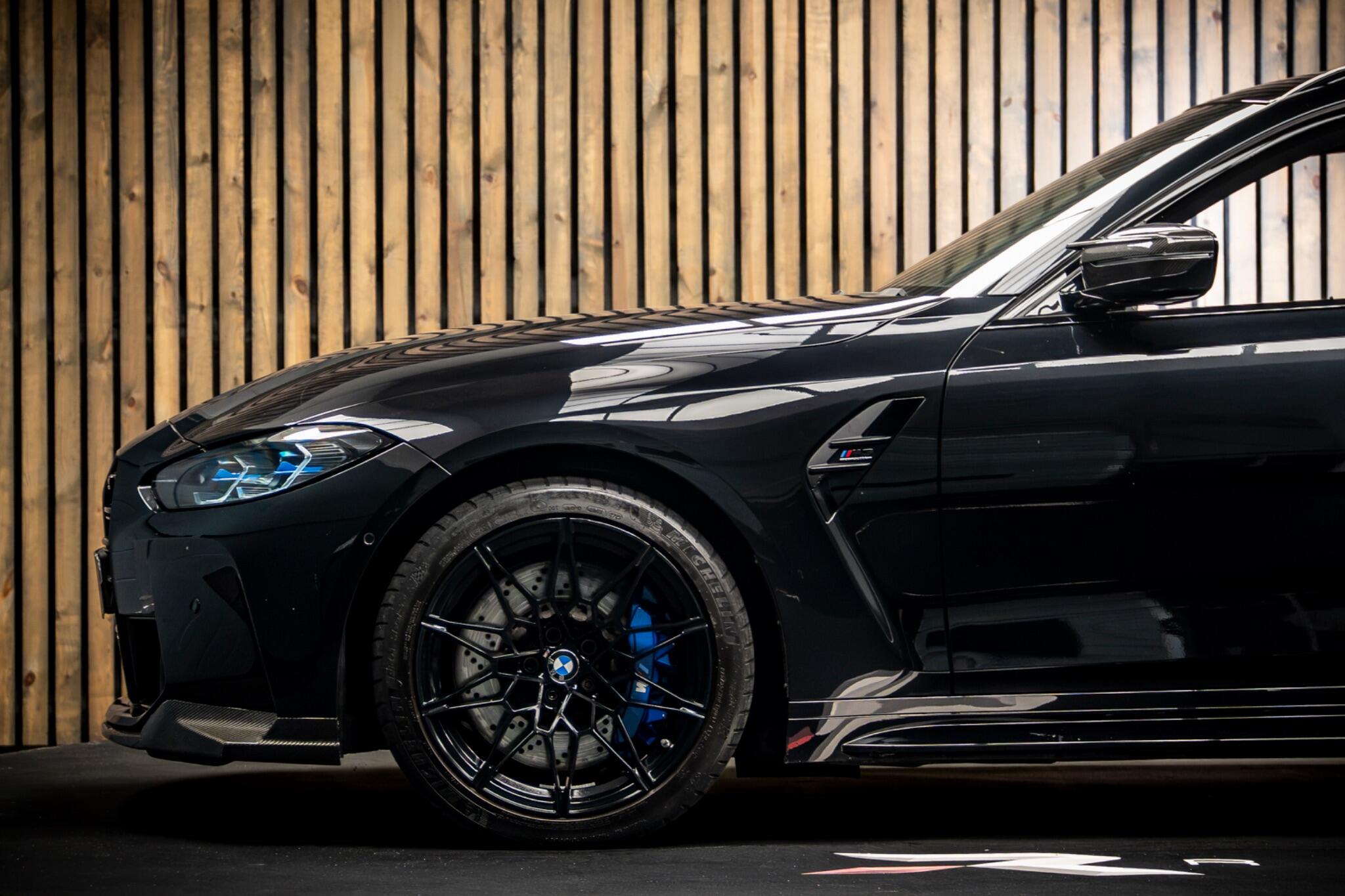BMW M3 view 9