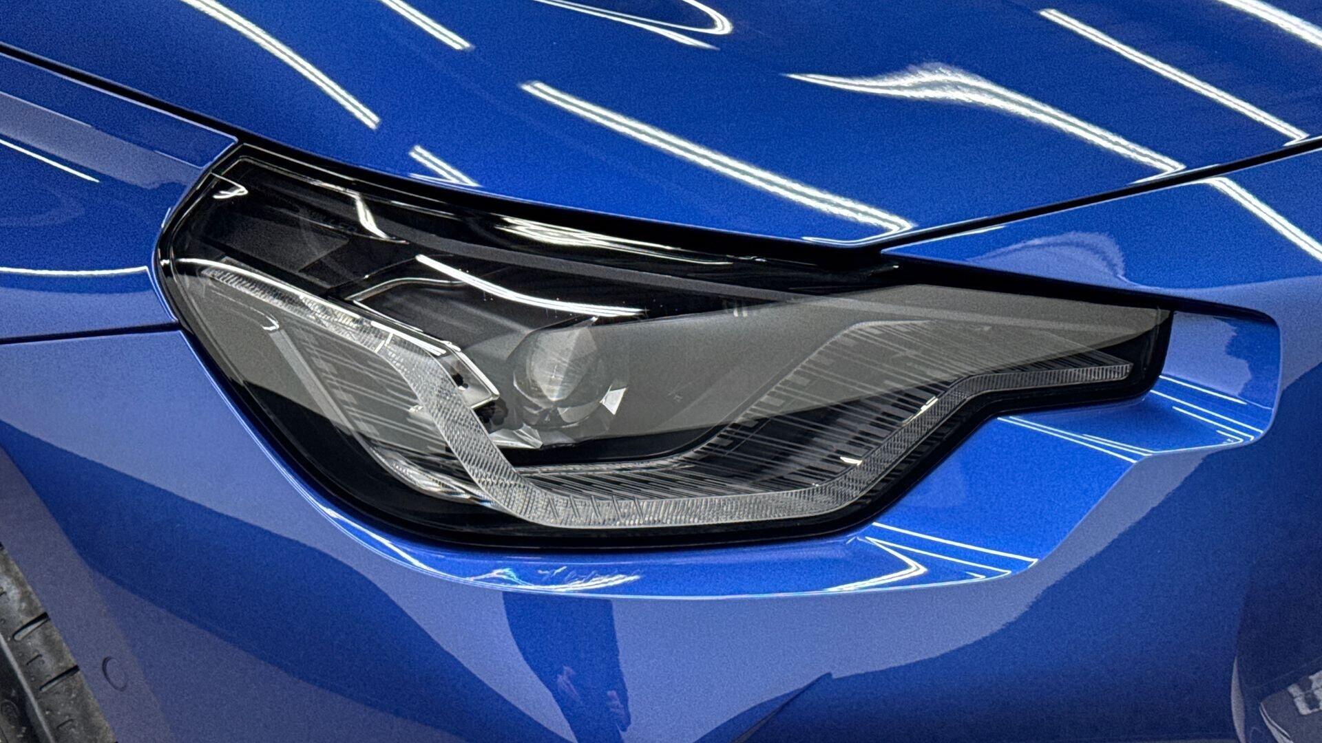BMW 2 Series view 22