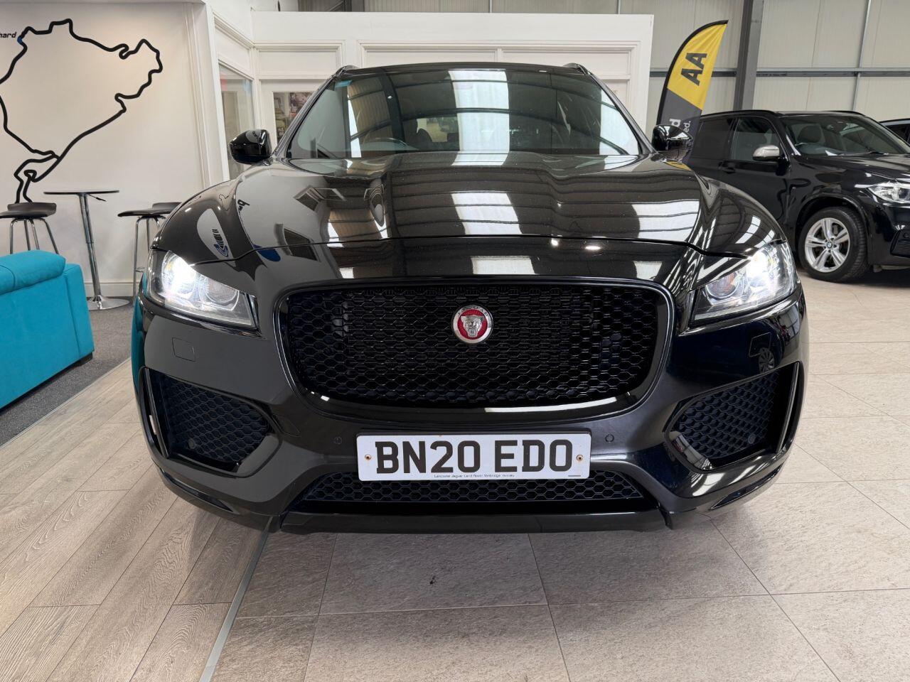 Jaguar F-Pace view 7