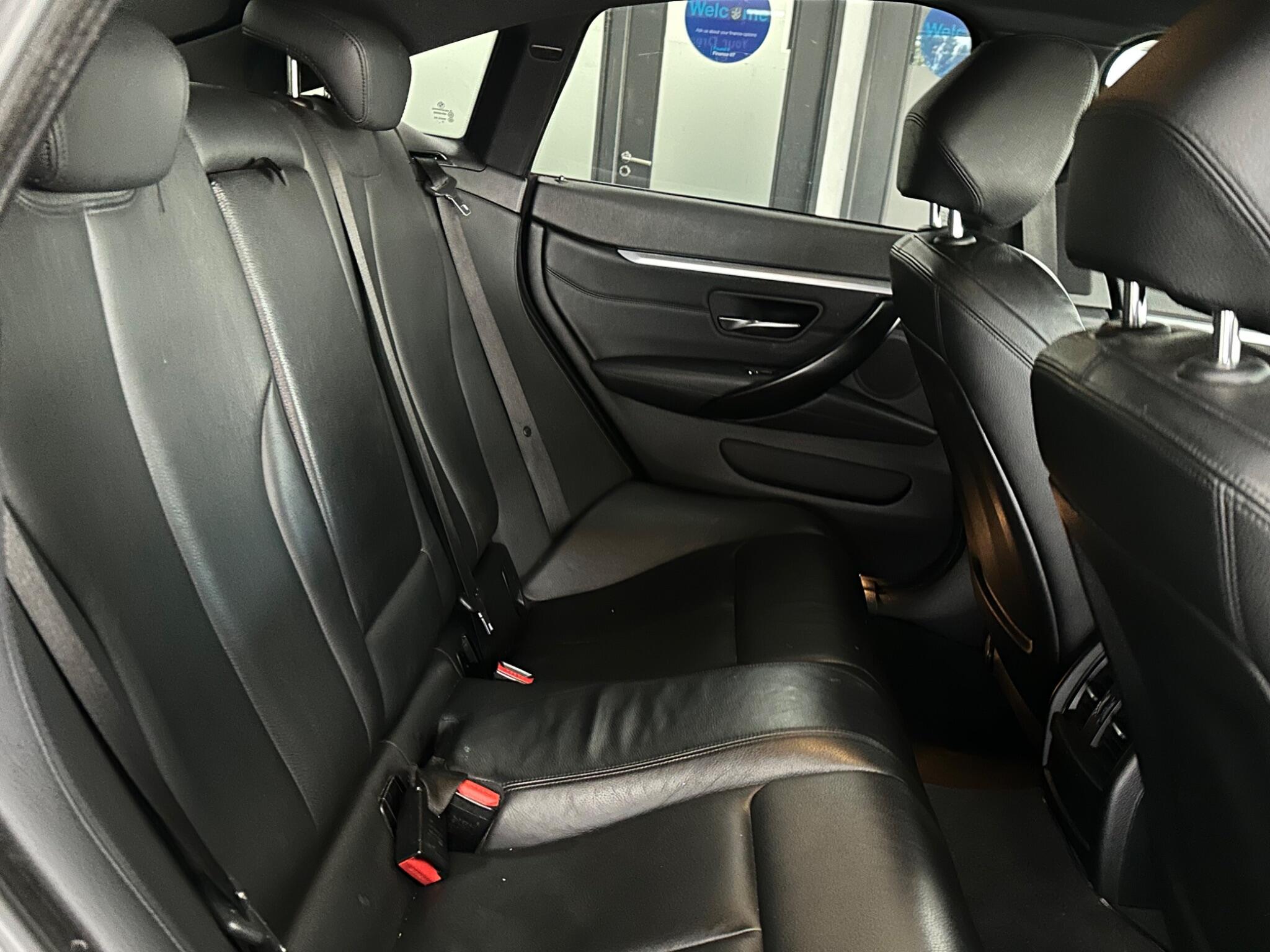 BMW 4 Series view 35